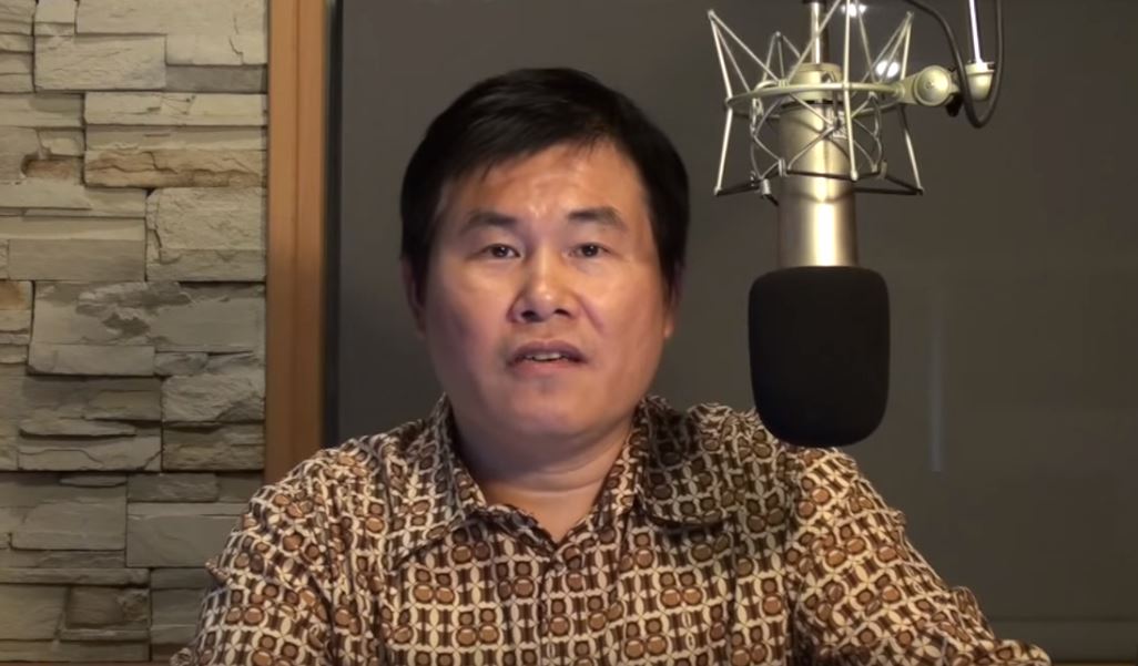 電視名嘴劉駿耀深受癌末所苦，昨晚病逝內湖三總。（翻攝自非耀不可網路電視）