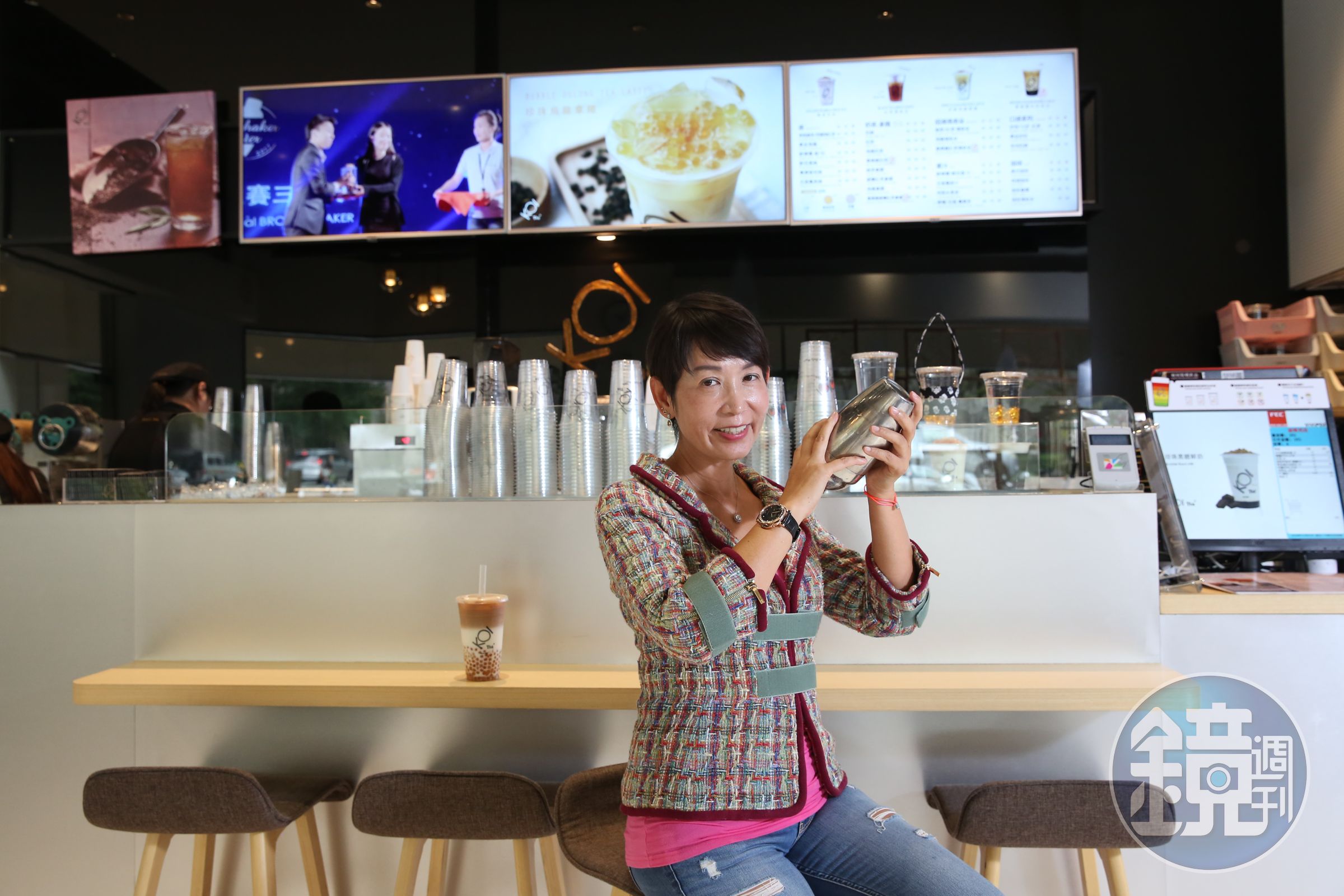 馬雅芬自創KOI Thé手搖茶飲品牌，在海外擁327間直營門市，將國民飲料在東亞發揚光大。