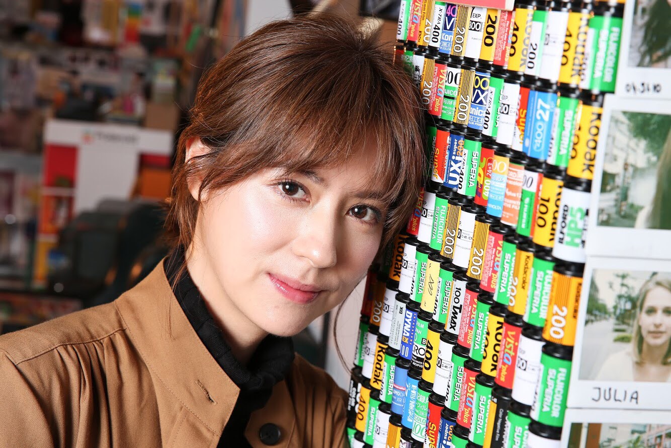 林予晞喜歡逛攝影器材店，甚至可以待上一整天。