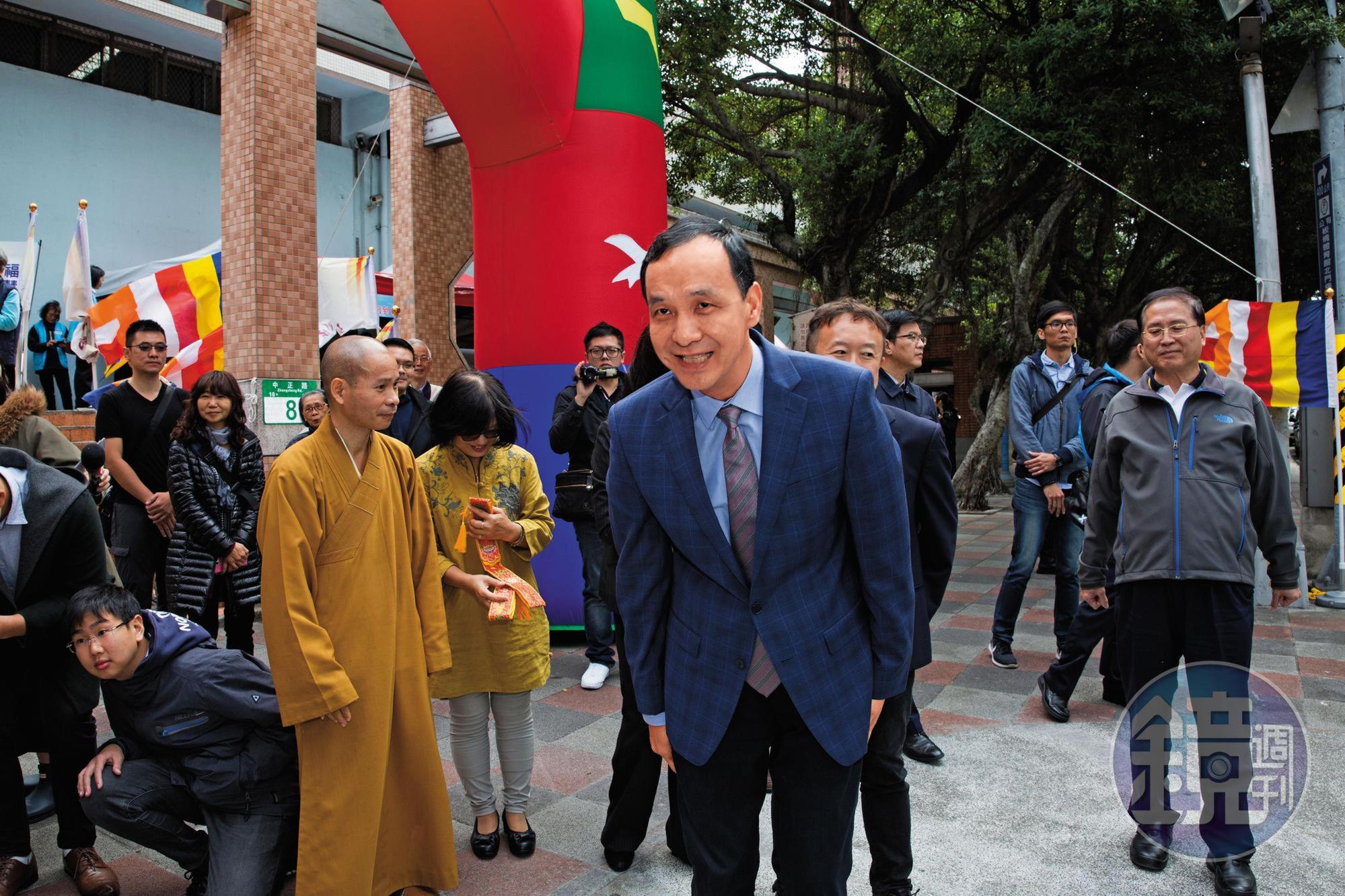 新北市長朱立倫近期私下請益行程不斷，卸任後將全台走透透，做好挑戰2020準備。
