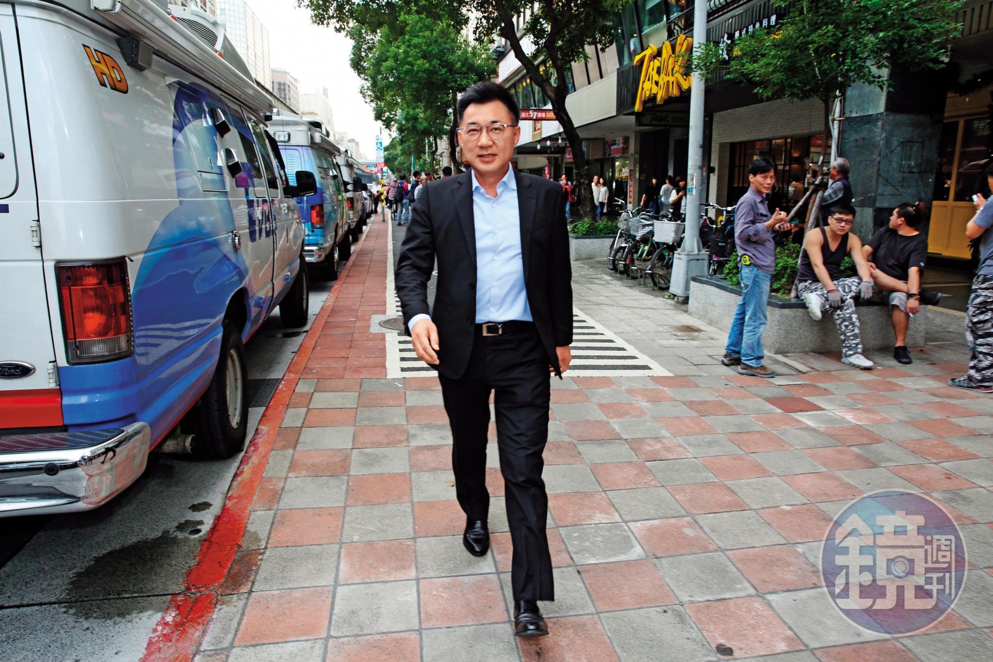 立院黨團幕僚群喊出江啟臣搭配蔣萬安的「江蔣配」,要黨提名不能走回老人政治。