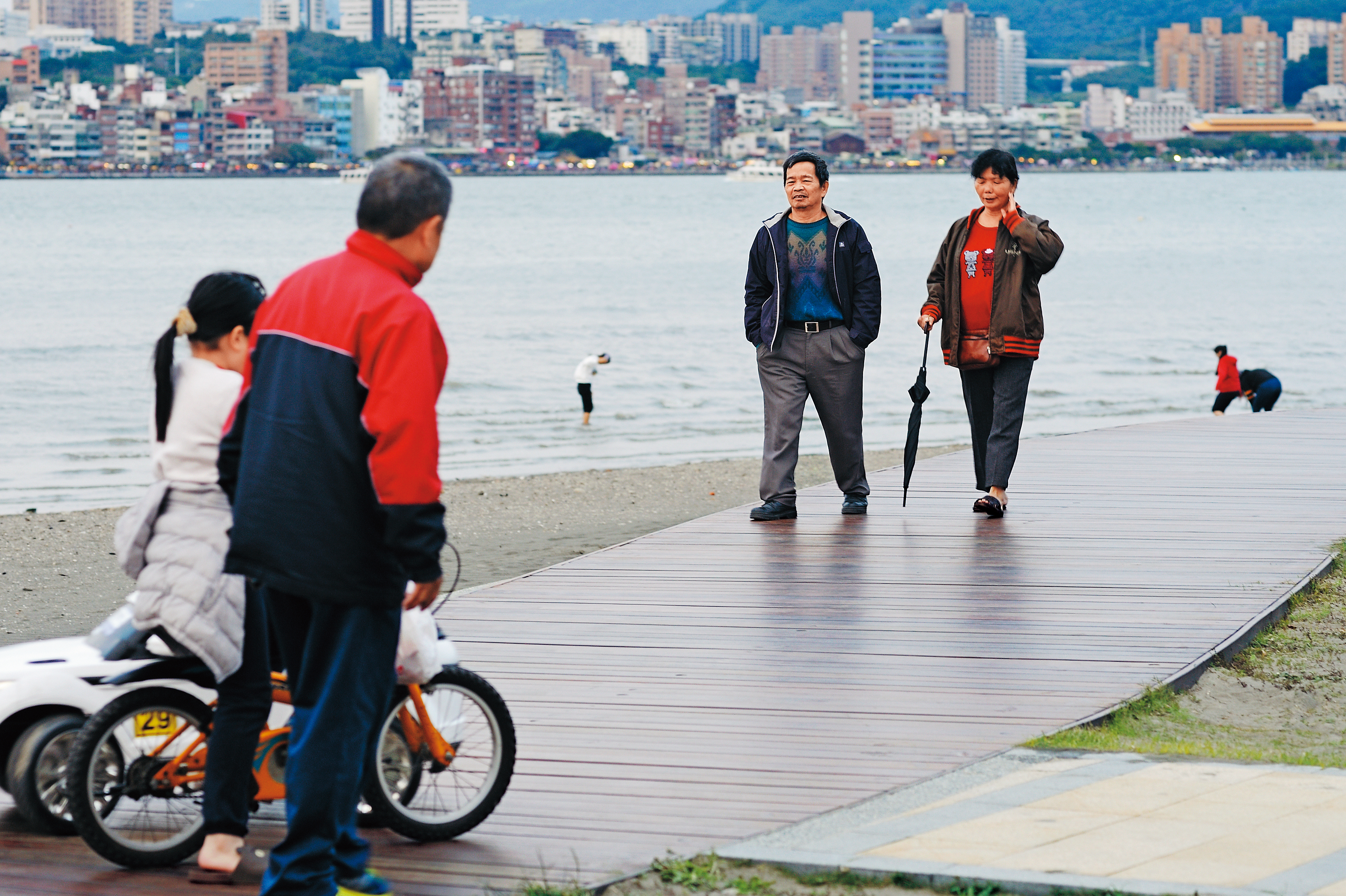 退休後想要有更好的生活品質，不為活太久或可能發生的龐大醫療費煩惱，持續投資是最佳方案。
