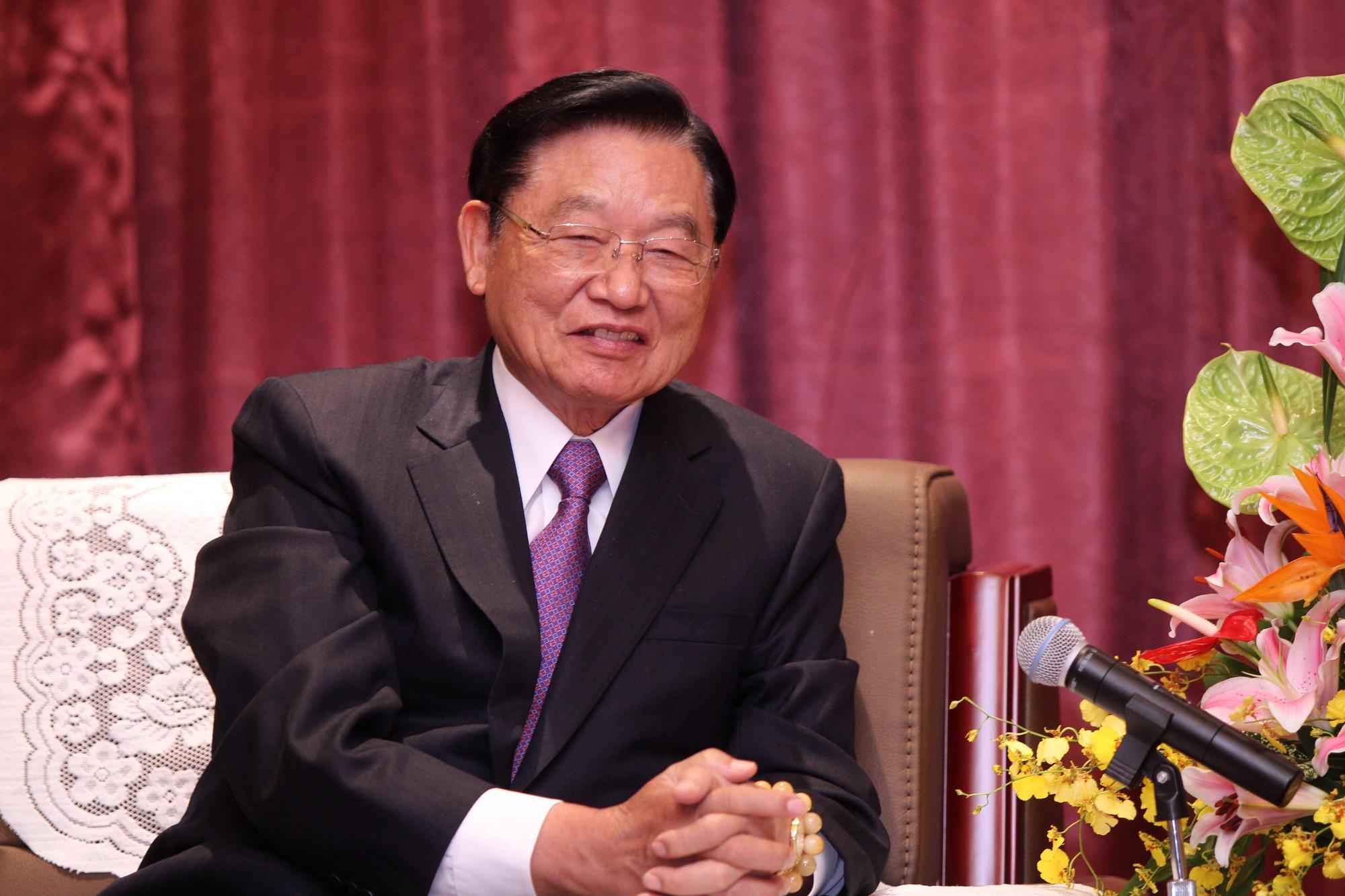 2016年張國煒離開長榮集團後，江丙坤一直都很關心張國煒，希望能協助他順利設立星宇航空。（東方IC）