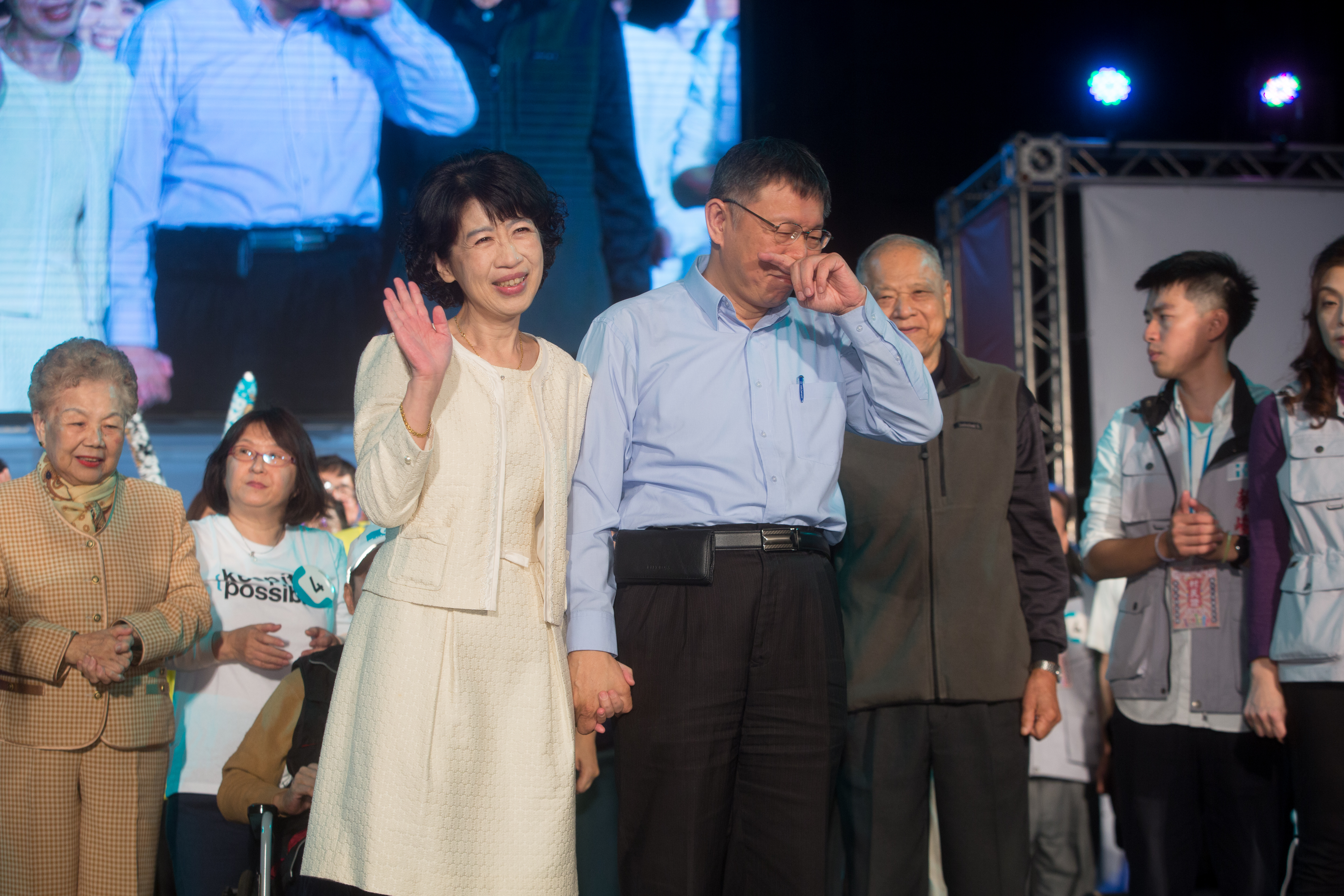 針對葉毓蘭狠酸演技可奪奧斯卡，柯文哲今日反嗆「壞人，心很壞的人都懷疑別人做壞事。」