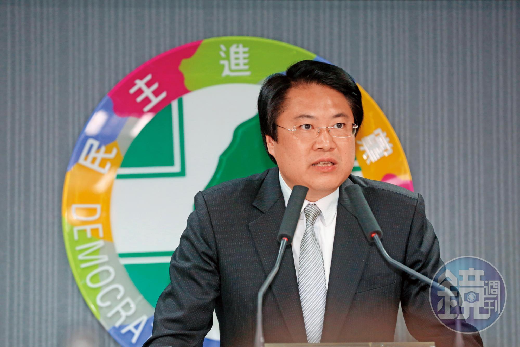 民進黨代理主席林右昌倡言民眾已不欠民進黨，民進黨以後也別再提對台灣民主貢獻。