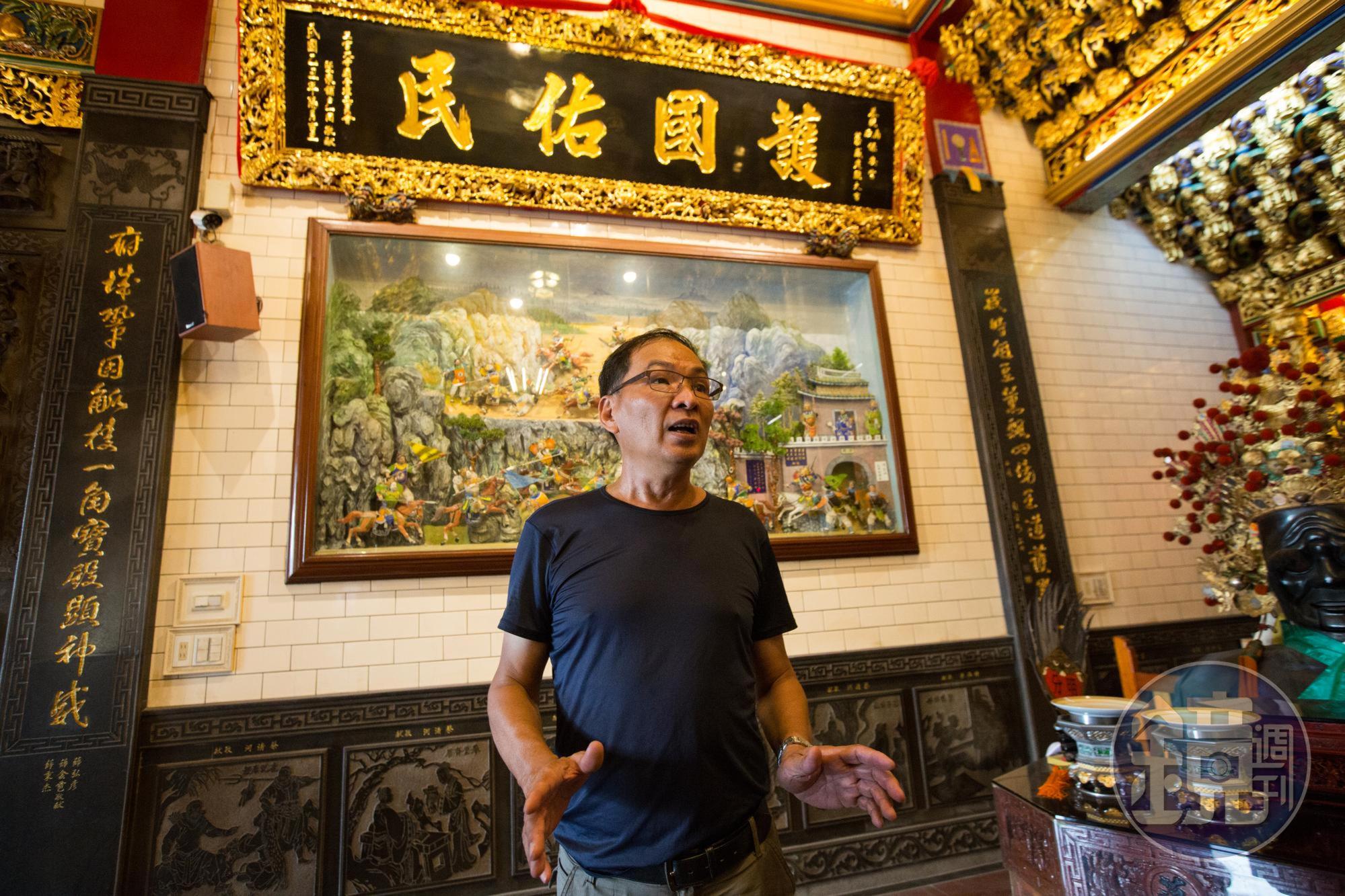有些廟宇不識剪黏價值，甚至想丟棄，葉明吉曾高價買回爺爺作品。