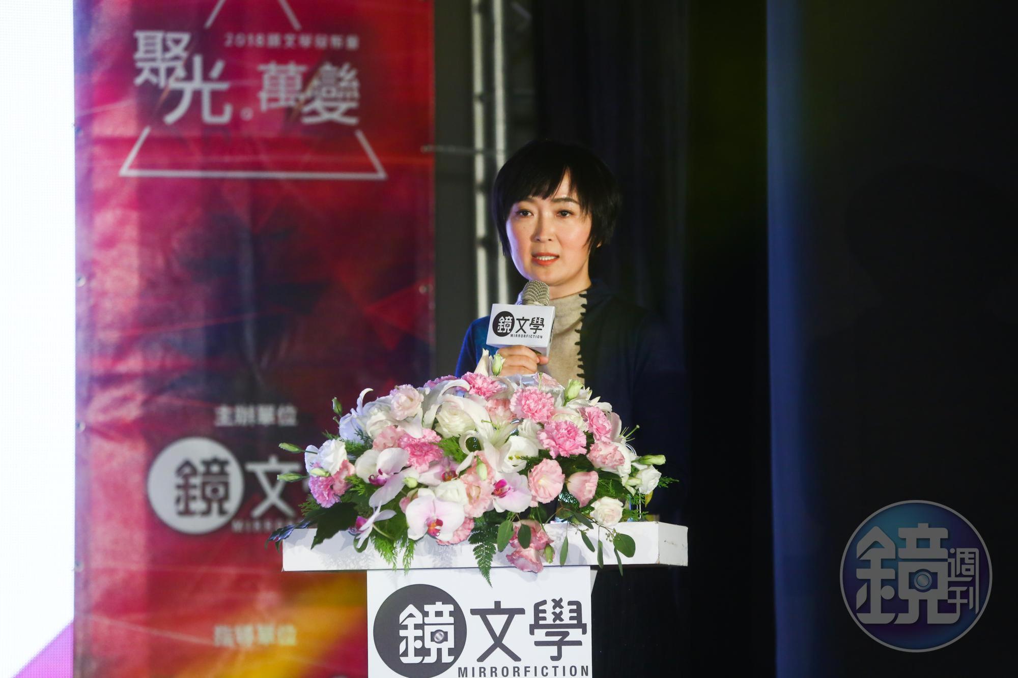 鏡文學總編輯暨總經理董成瑜宣布鏡文學明年將自製及投拍多部電影、電視劇等,朝IP開發、授權、運營產業一條龍。