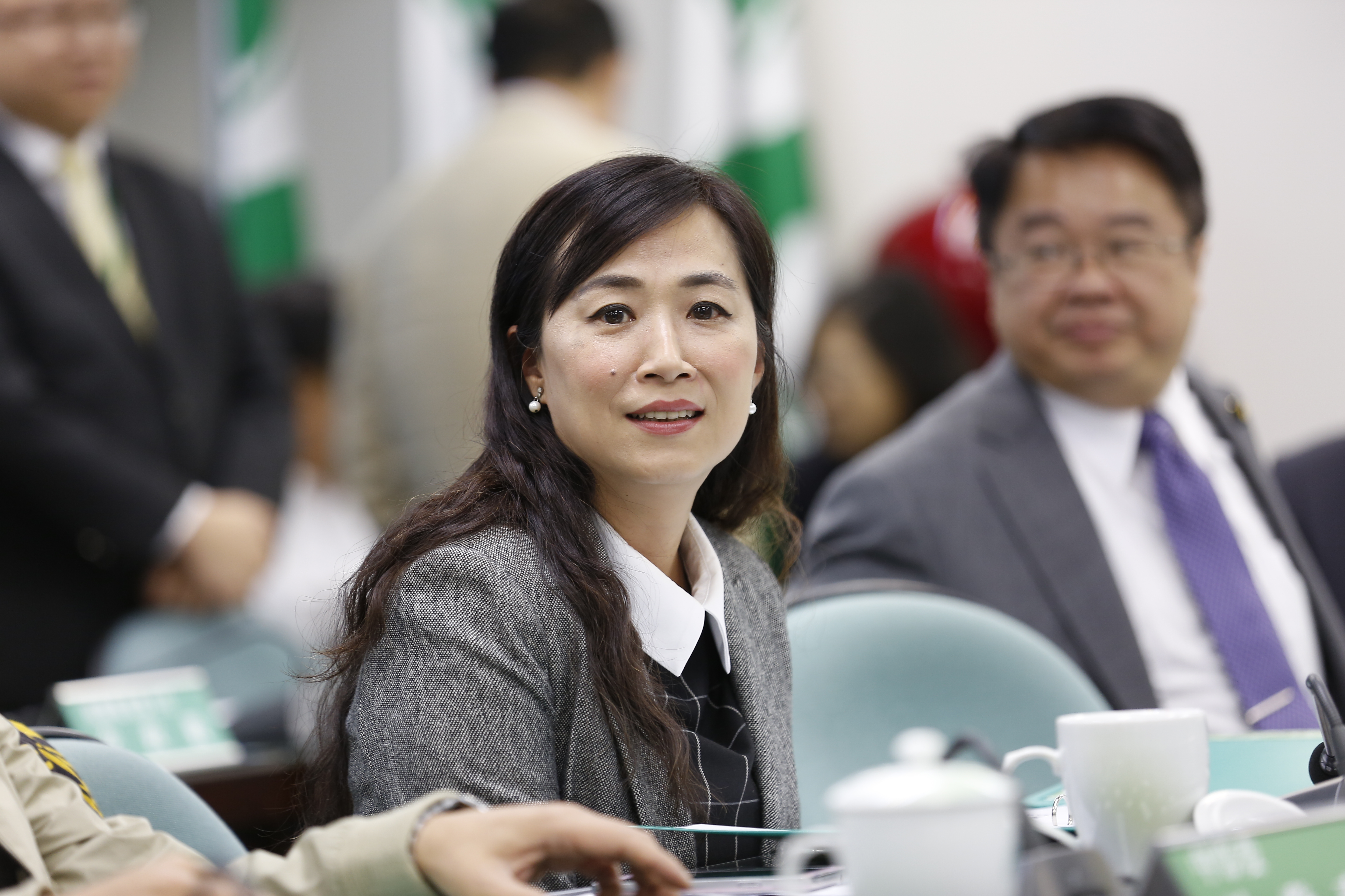 民進黨台南市正副議長人選爆爭議，新任黨團總召林宜瑾傍晚發出簡訊通知進行假投票。