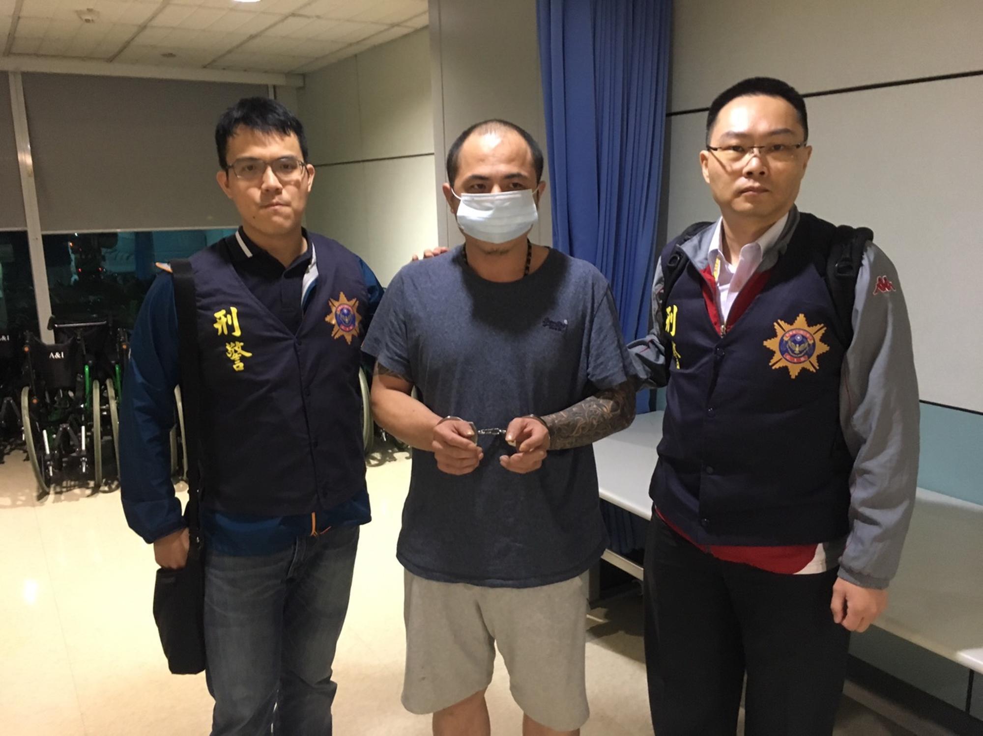 販毒首腦鍾文傑逃亡海外10年，遭馬來西亞警方逮捕。（刑事局提供）