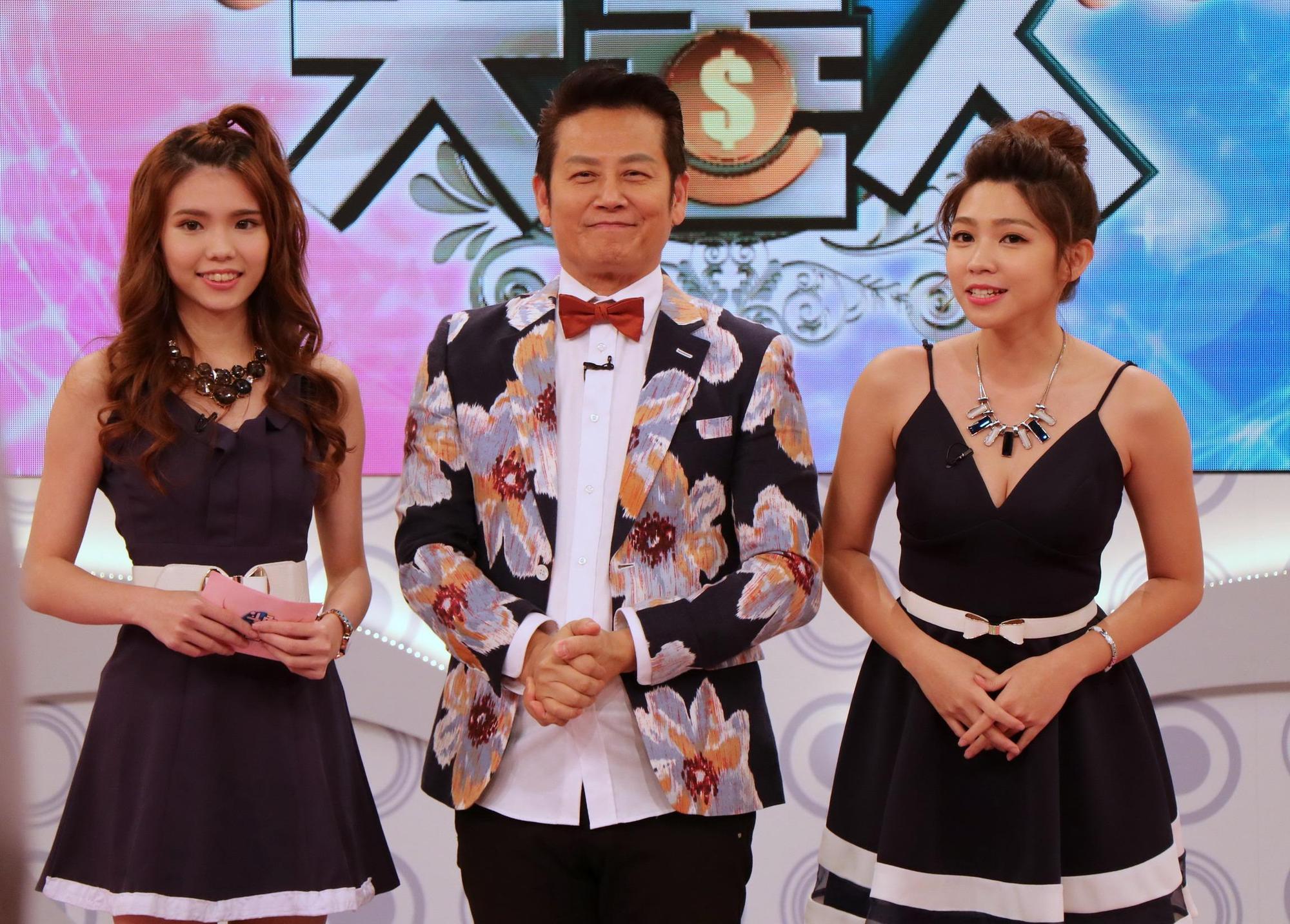徐乃麟與曾智希、Zoe共同主持的狼谷競技台《斗內大善人》。(狼谷娛樂提供)