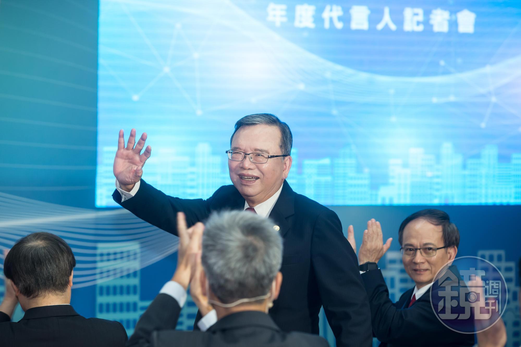 接任2年的中華電信董事長鄭優，近期與Netflix簽下獨家上架合約，打算趁機擴張MOD規模，目標將衝上250萬用戶。