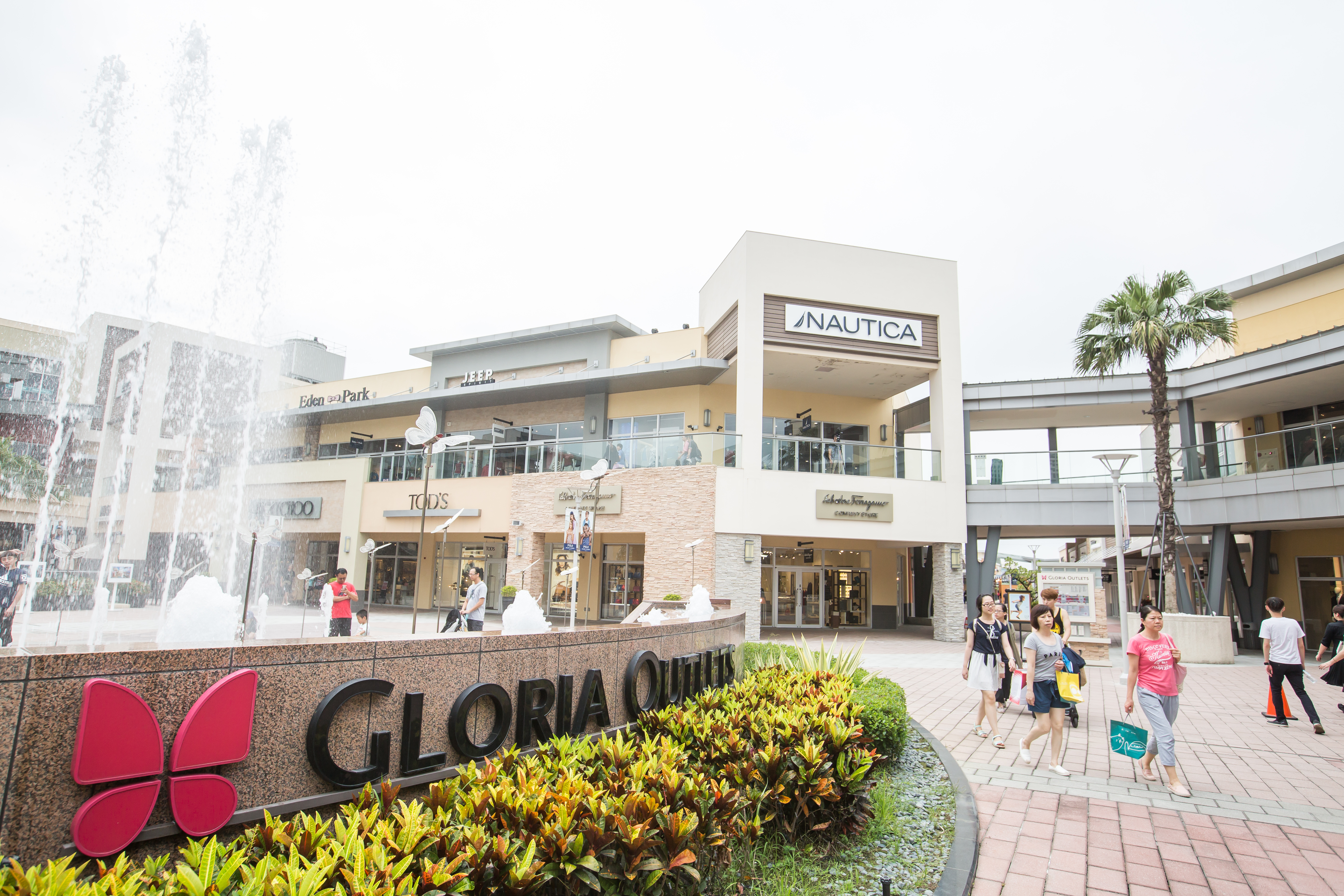 全台4大OUTLET周邊跟區域房價差幅度擴大，圖為桃園華泰名品城。