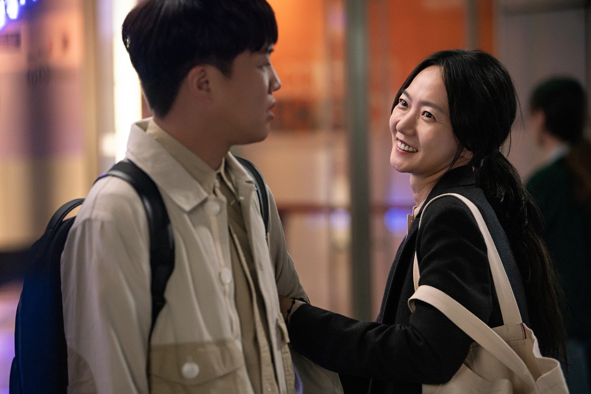 車太鉉（左）、裴斗娜在《最完美的離婚》中，飾演過著同居生活的離婚夫妻。（KKTV提供）