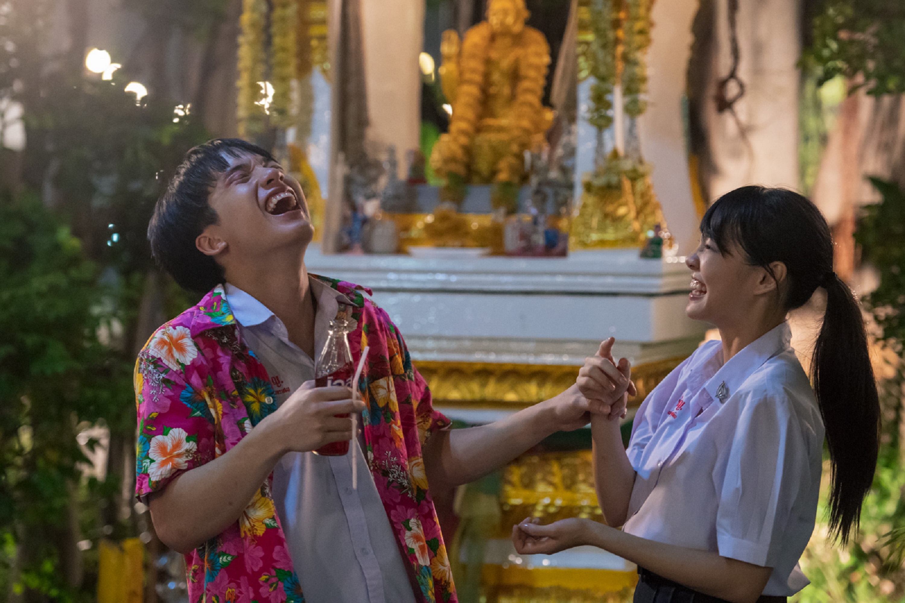 雖然是借屍還魂的劇情，但奇幻之外也有小甜蜜。（Catchplay提供）