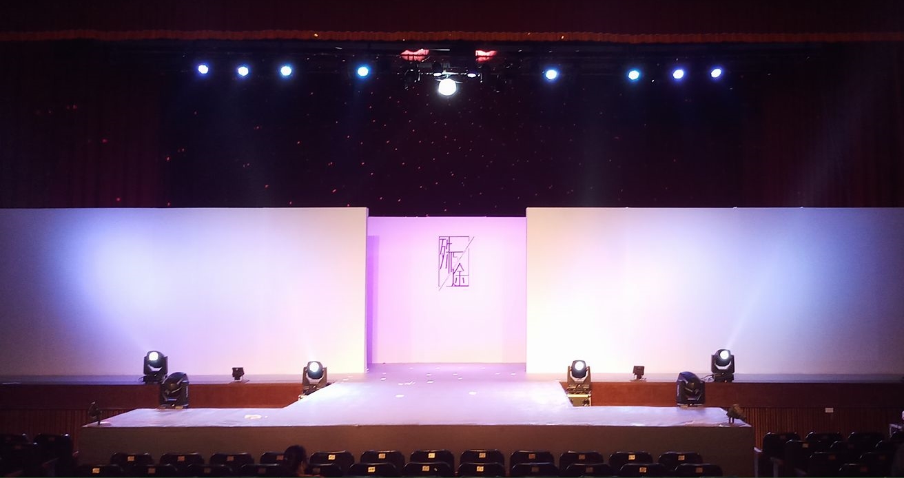 有位男同學家長因畢展金錢問題，鬧到教育部還嗆聲，「就要登報讓全台灣的人都知道。」（翻攝自《殊途》畢業成果展粉專）