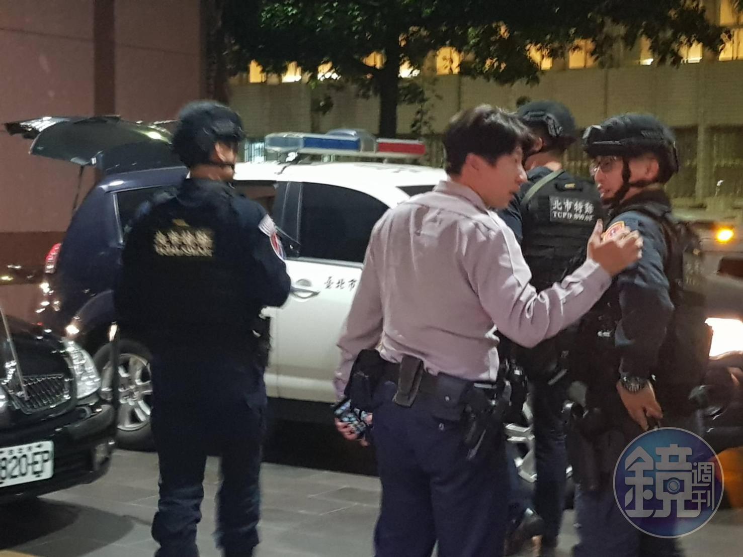 霹靂小組也立即出動支援，所幸無人受傷。（警方提供）