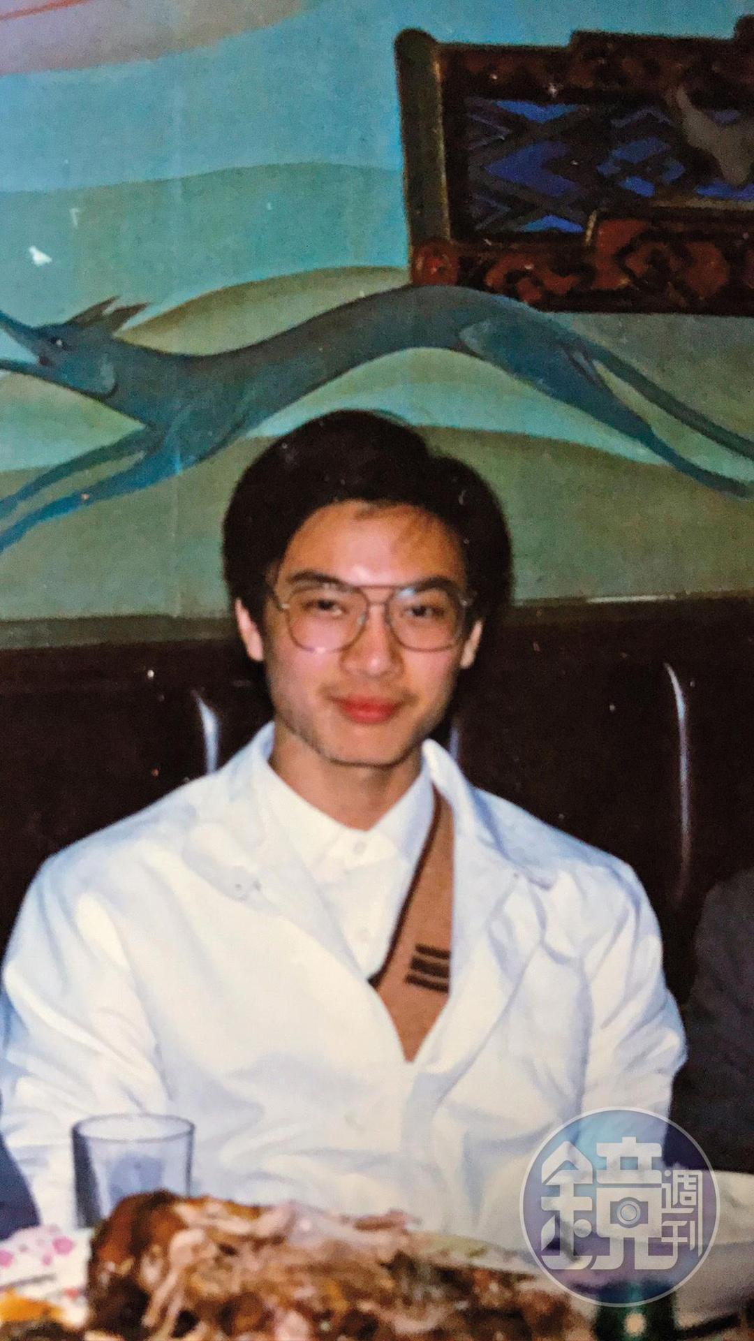 17歲,就讀技校時期的路內,那時候他還沒有想過自己將來會當上作家,書寫愛恨交雜的化工廠生活。(路內提供)