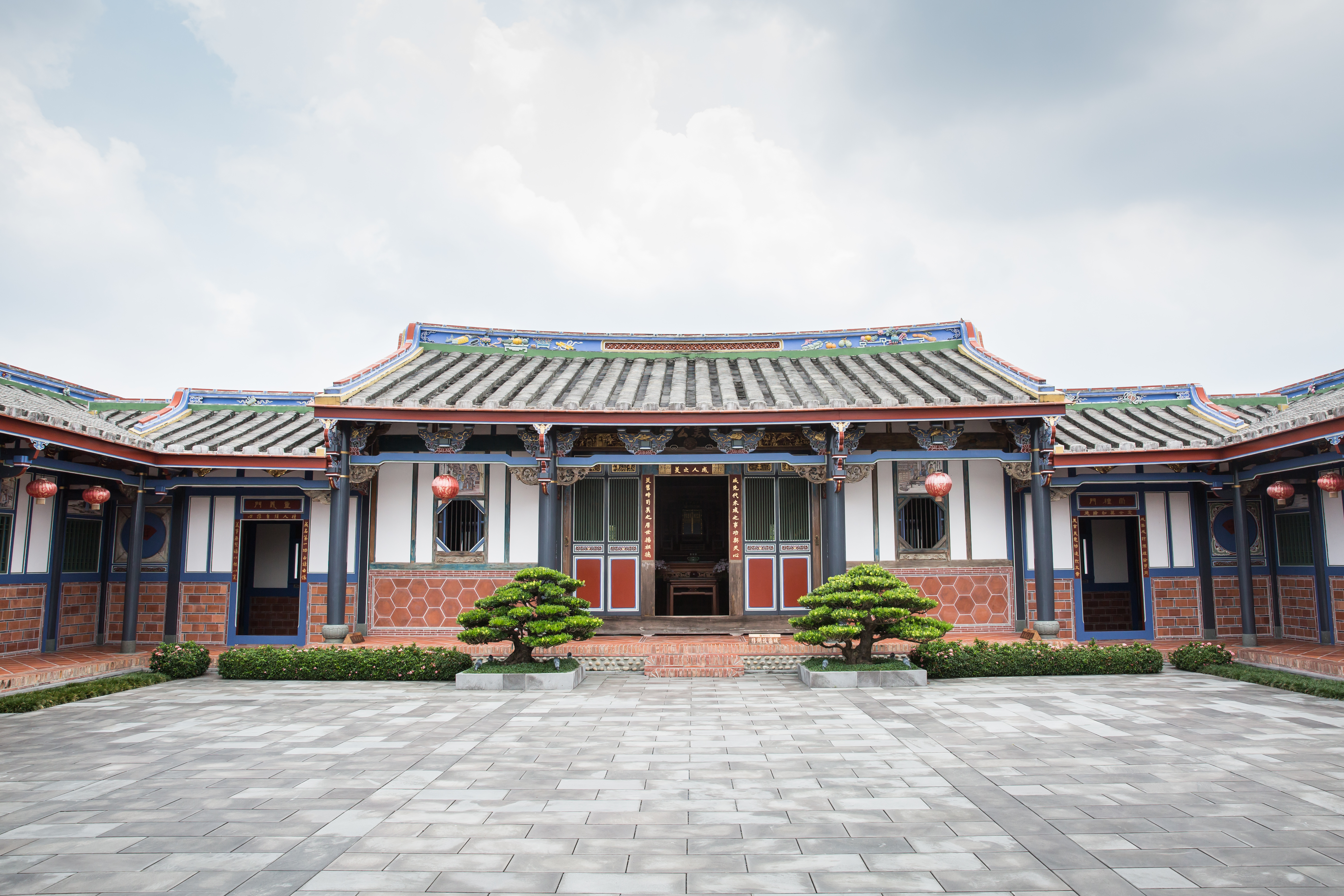 頂新魏家兄弟在彰化永靖發跡,砸下60億元修復百年祖厝「成美堂」。