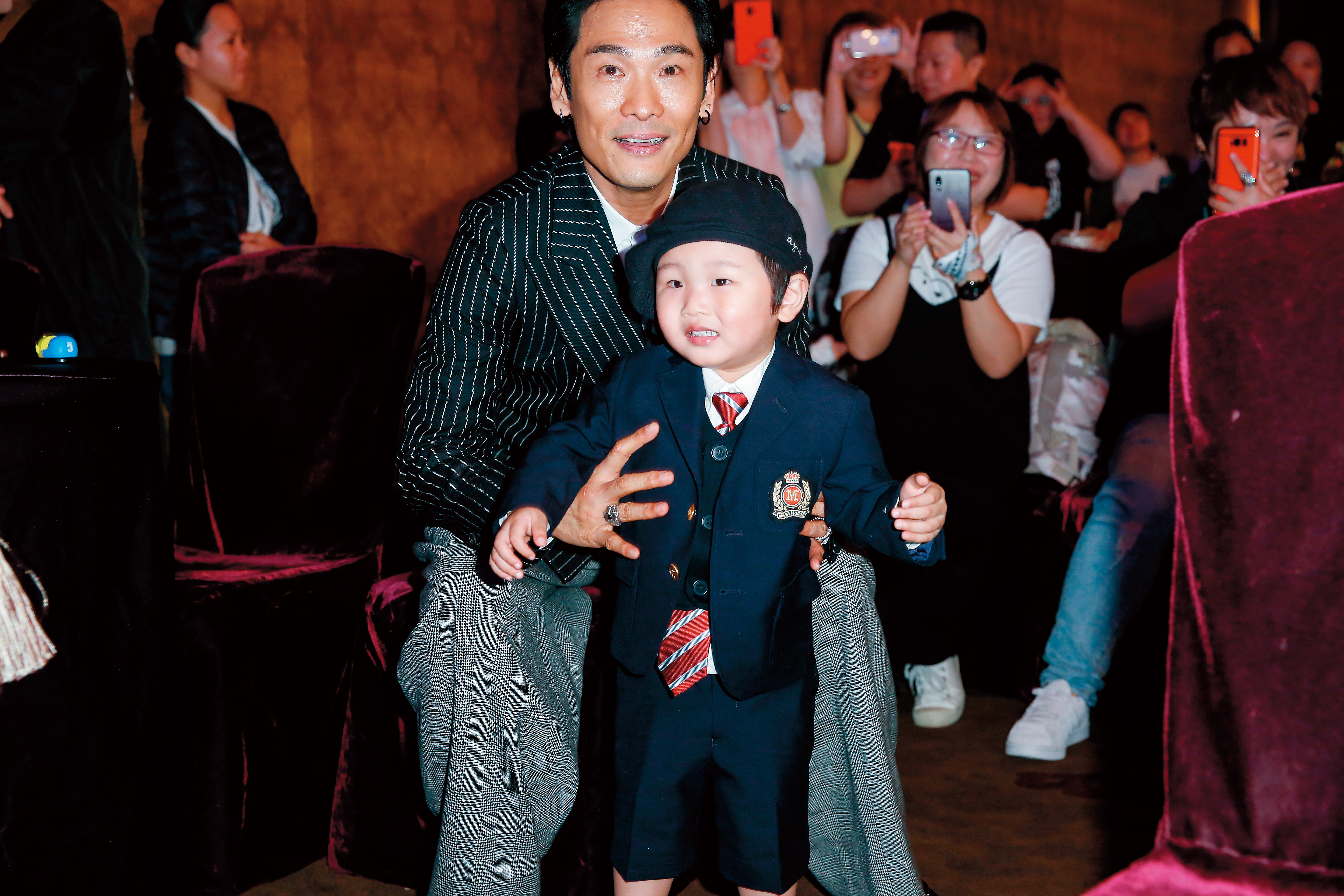 杜德偉的兒子AJ於2016年出生。