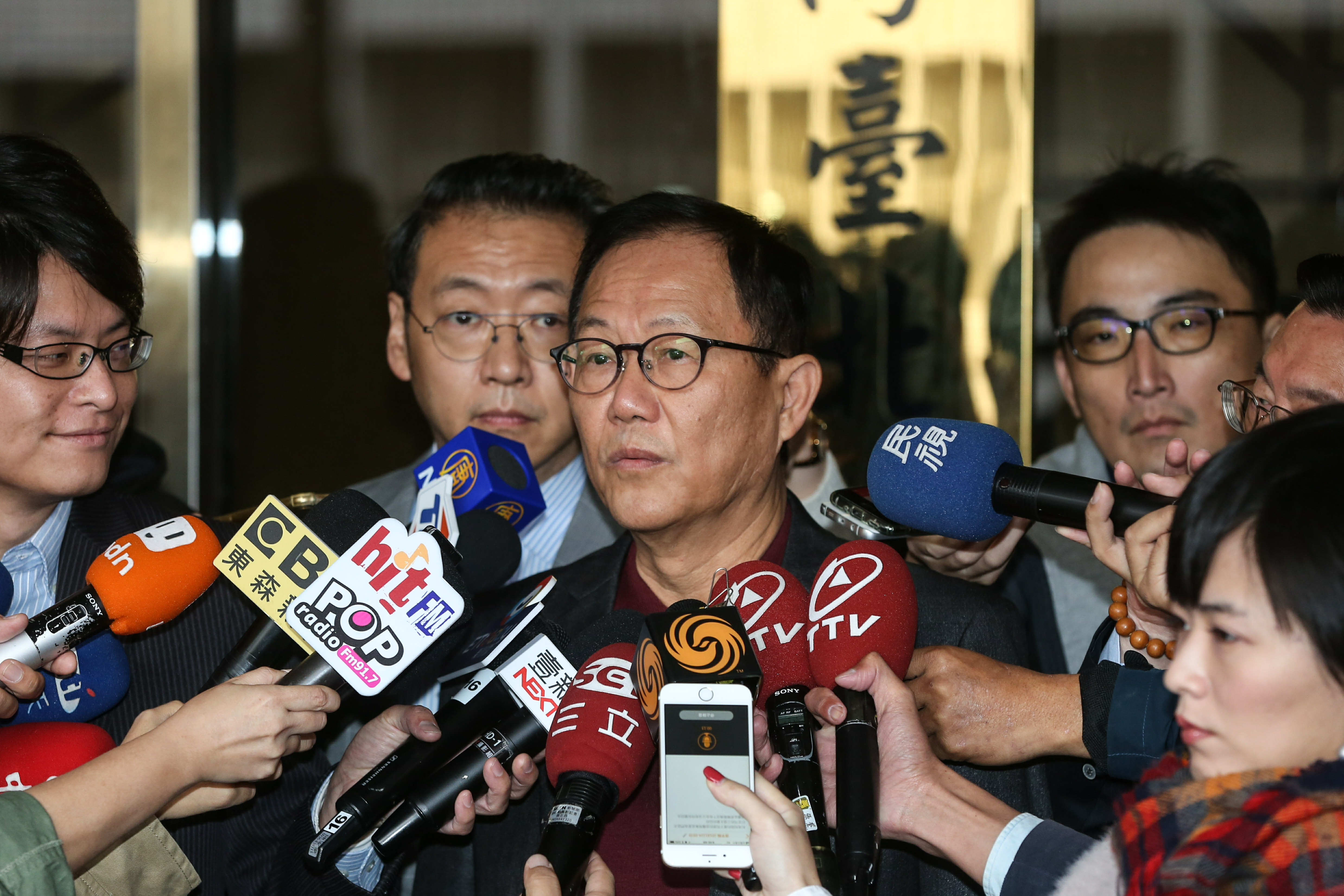 台北市長參選人丁守中聲請驗票落敗後提選舉無效訴訟，台北地院首開庭，丁守中強調有信心。