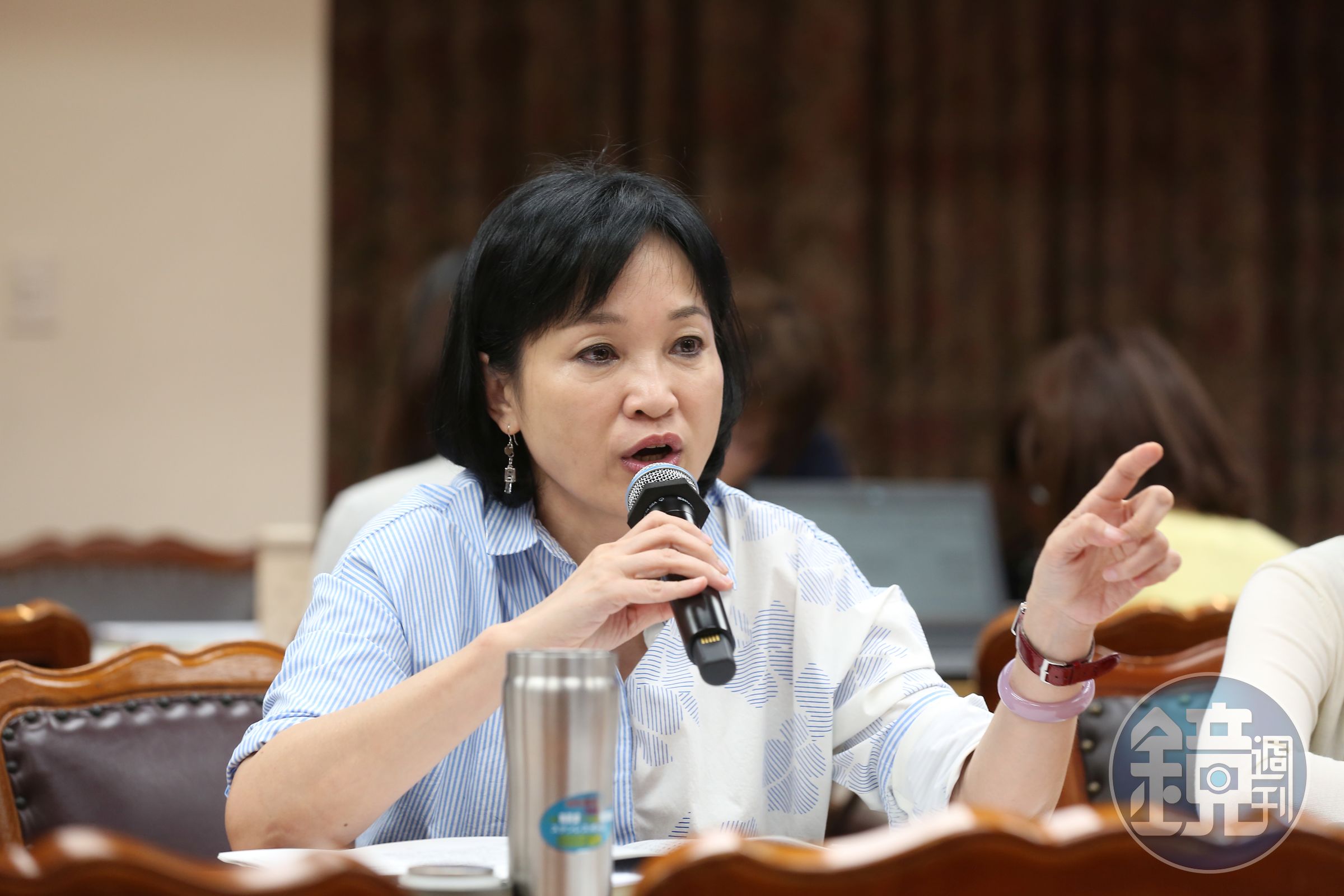 「卡管」今天畫下句點，國民黨立委柯志恩表示大學自主終於可以掙脫政治枷鎖。