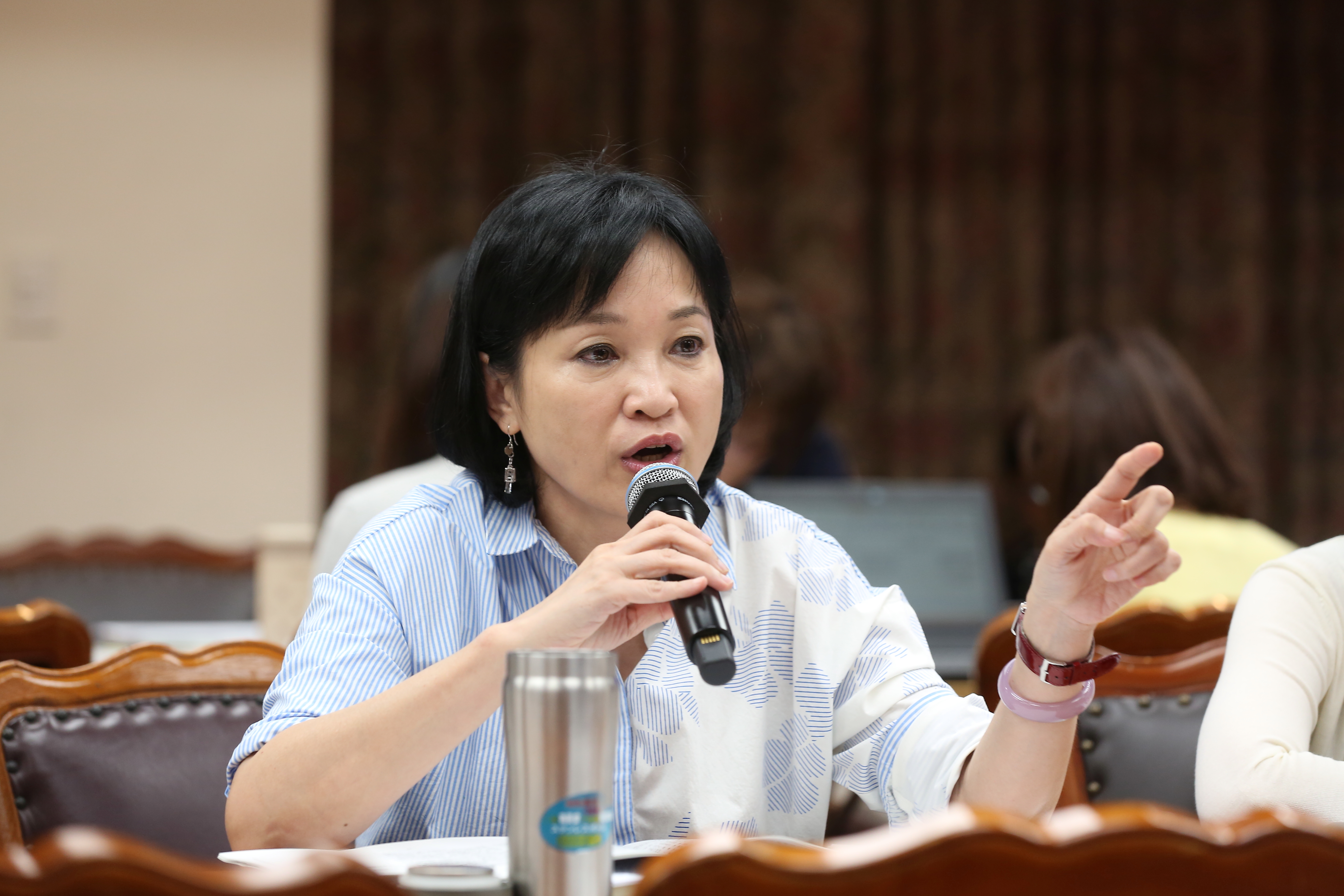 「卡管」今天畫下句點，國民黨立委柯志恩表示大學自主終於可以掙脫政治枷鎖。