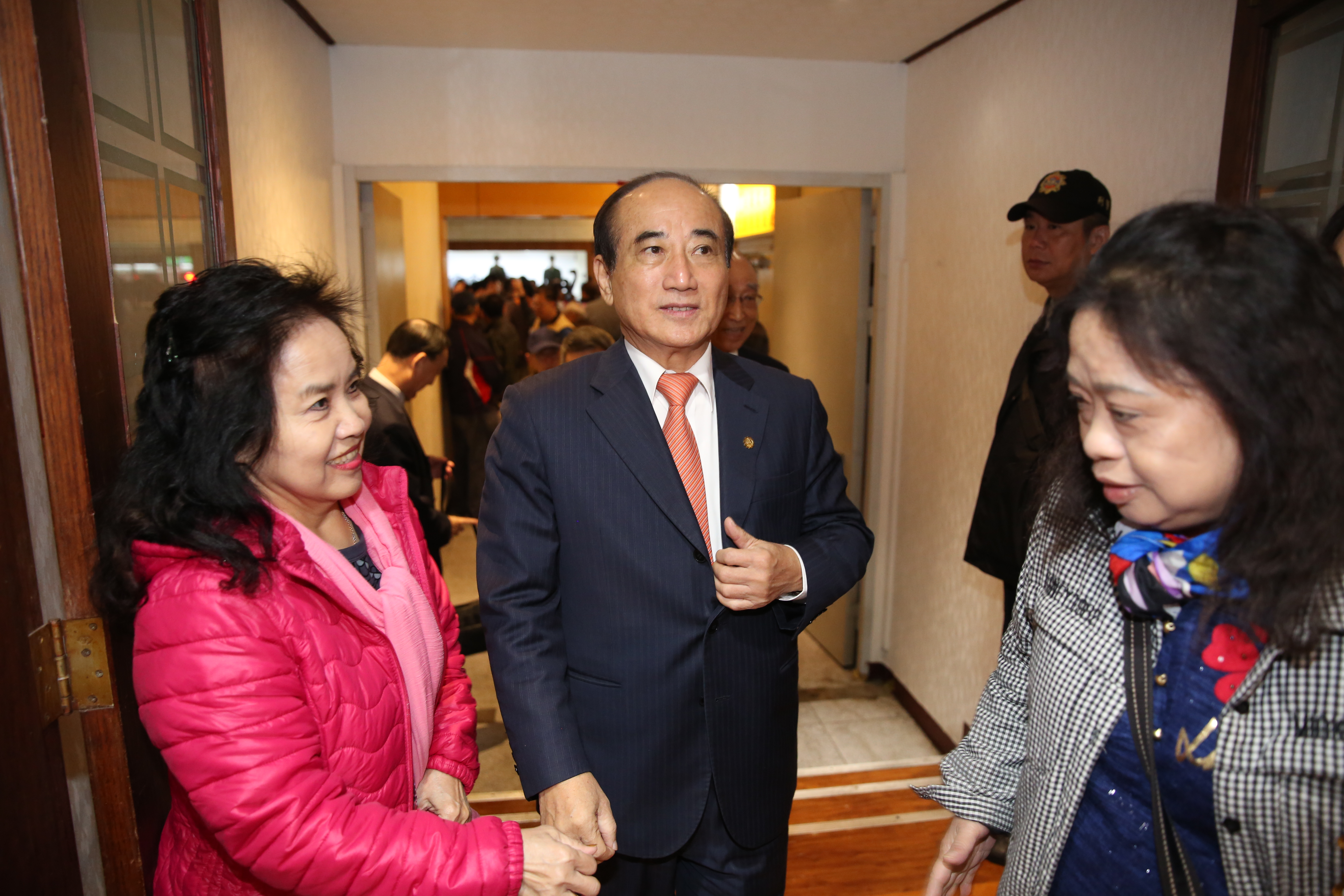 王金平與陳維昭曾兩度入府與蔡總統、陳菊見面研究「卡管案」解套方法。