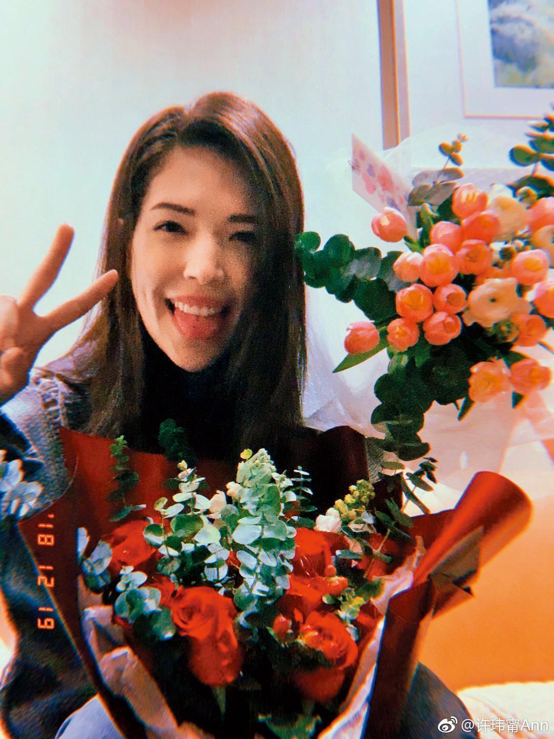 許瑋甯不久前在IG上傳殺青照,並說接下來要去摩洛哥,如今對照婚訊原來是計畫好跟劉又年的蜜月旅行。(翻攝自許瑋甯微博)