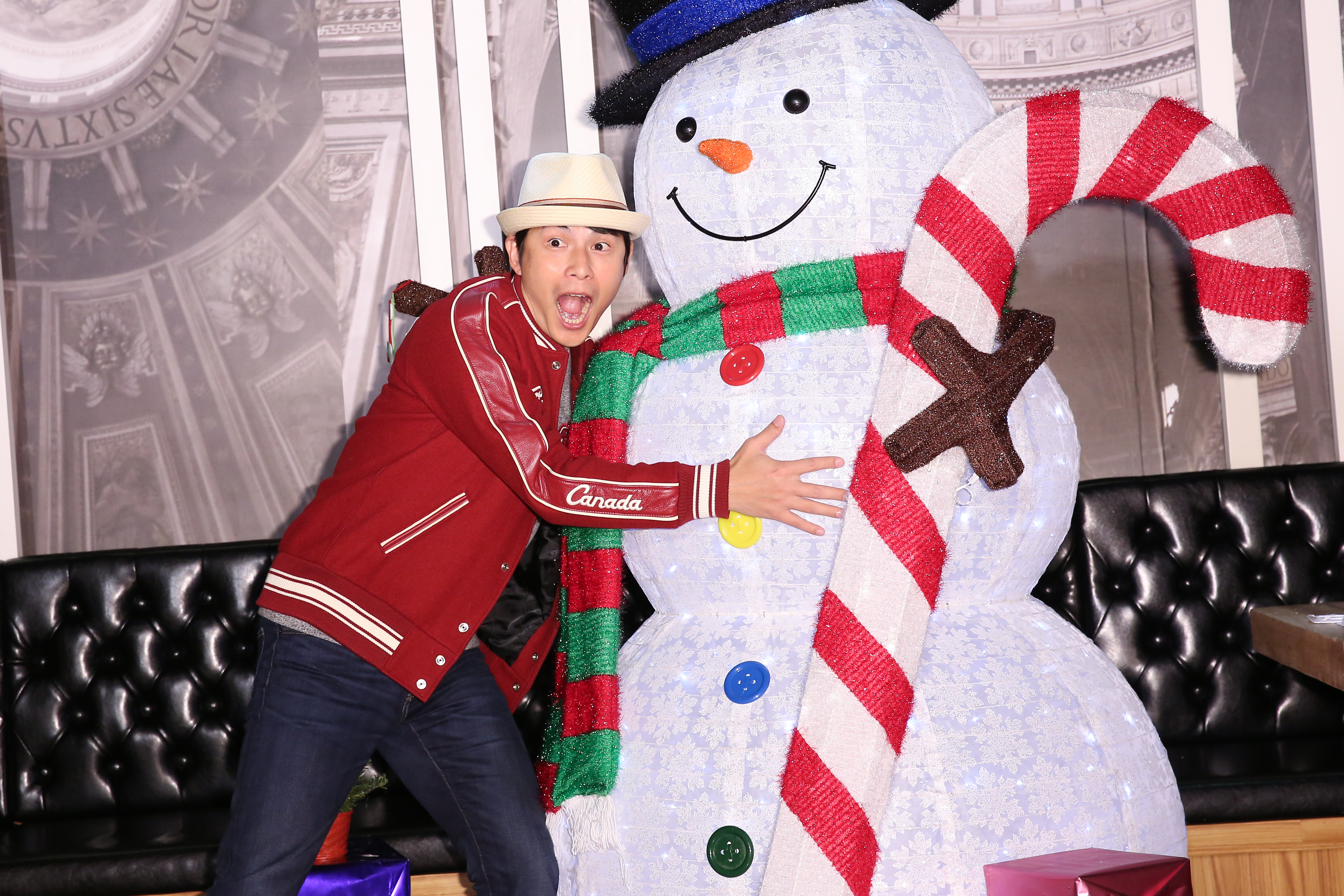 孫協志現身公益活動，跟弱勢孩童一起過耶誕。