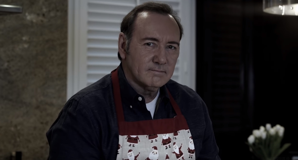 美國影星凱文史貝西在遭正式提告性侵後，首拍影片發聲。（翻攝Youtube）