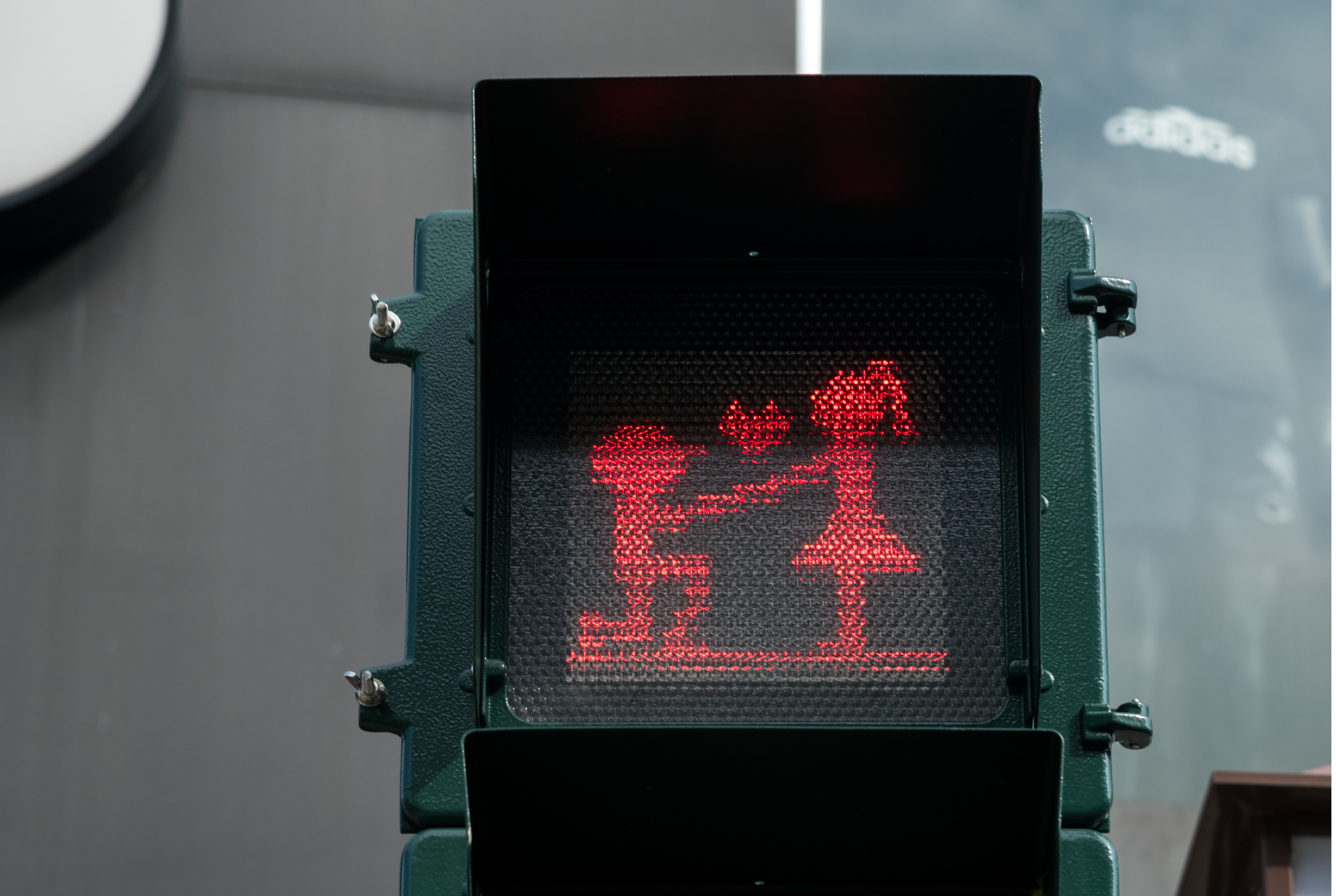 屏東限定版的求婚版紅綠燈，還曾上了英國廣播公司BBC的版面。