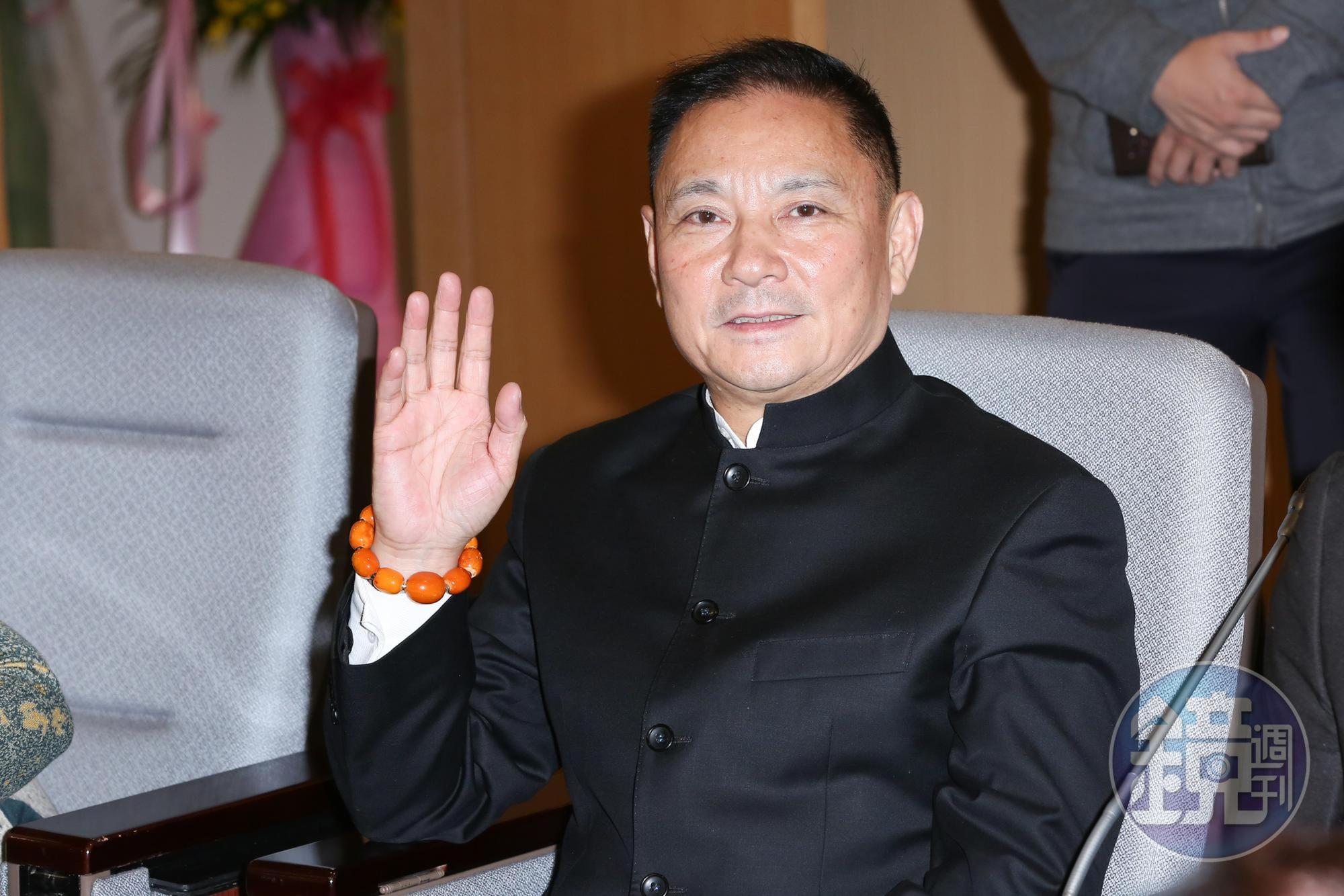 大陸演員盧奇有「鄧小平專業戶」稱號，他也是大陸代表團之一。