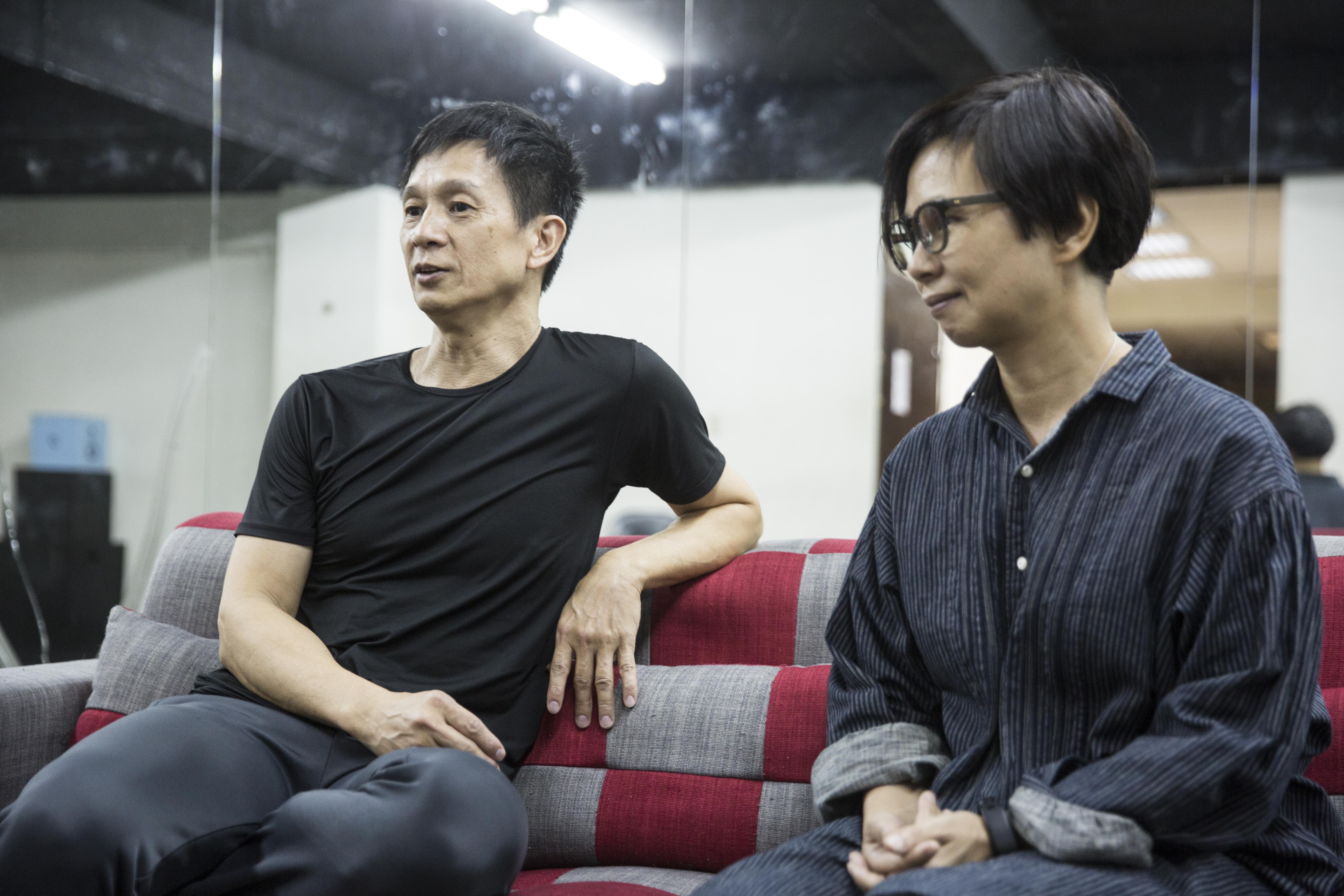 吳義芳從以前便希望與導演魏瑛娟合作，他覺得《55獨舞》是最好的時間。