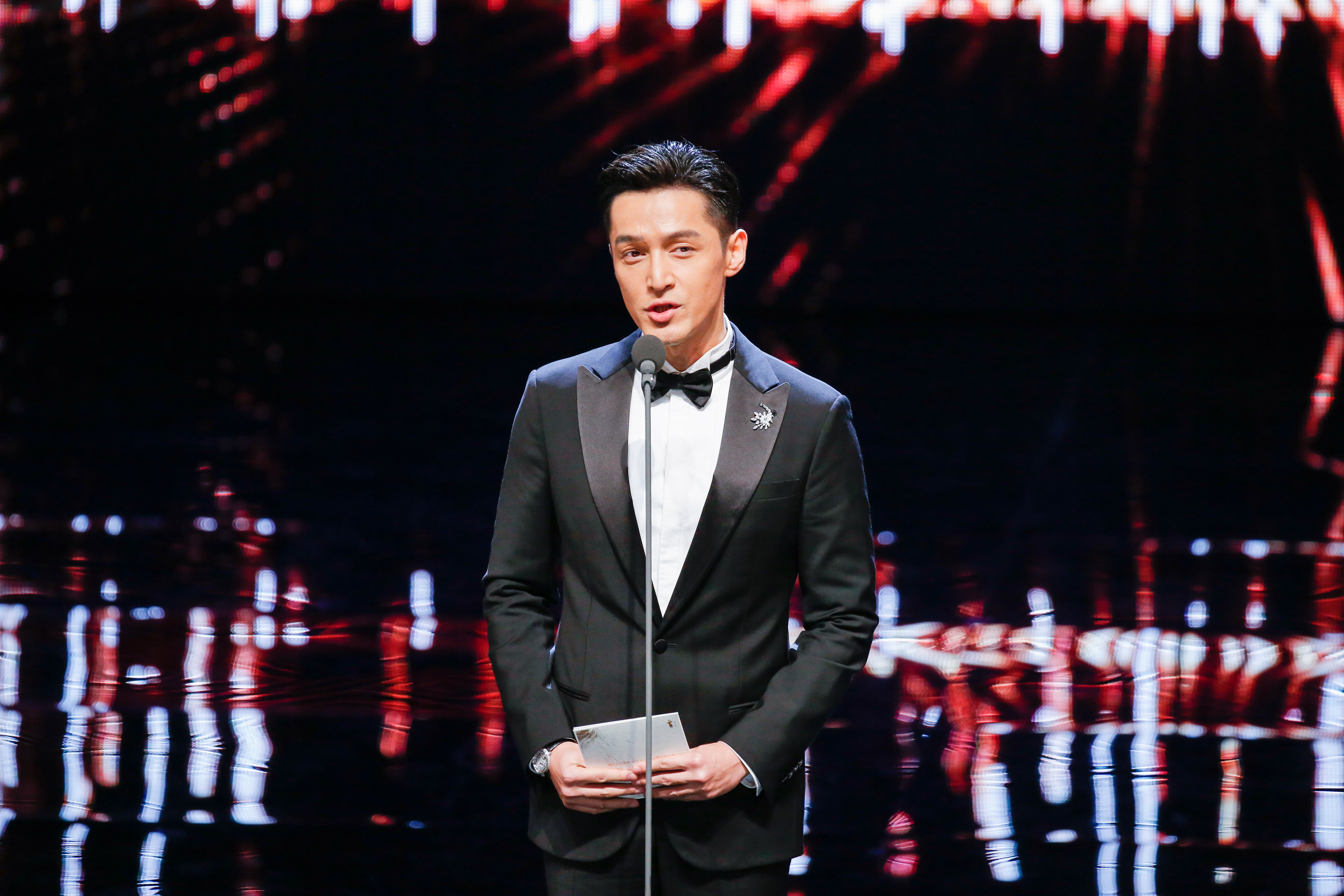 胡歌被爆與章樂韵結婚,但已遭否認。