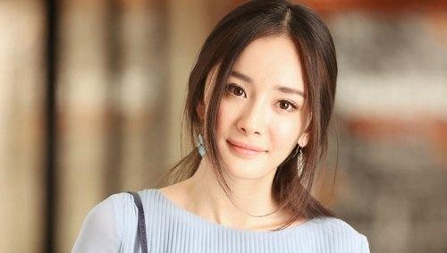 楊冪宣布離婚,連小糯米也不開心。(翻攝新浪娛樂)