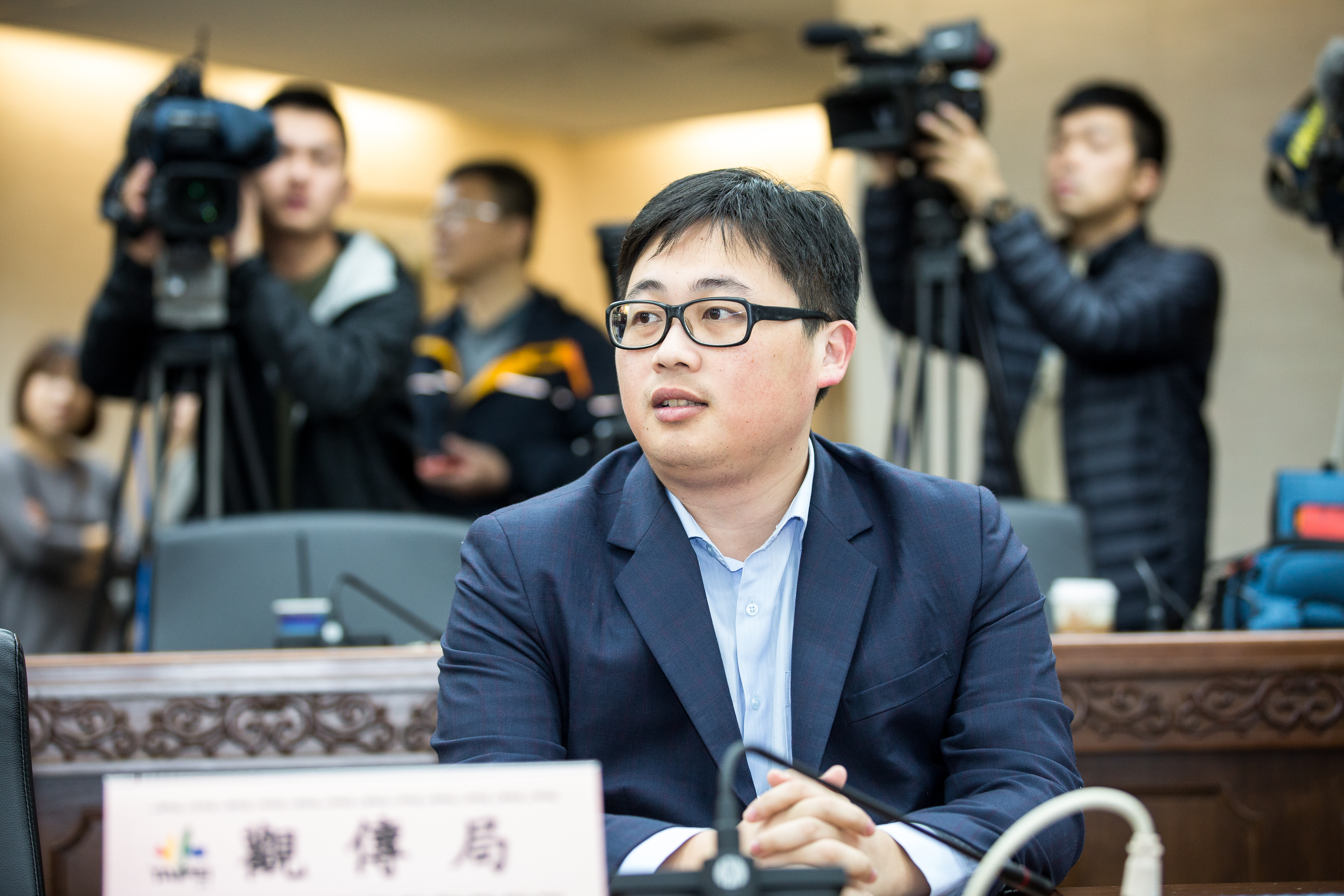 新任觀傳局長劉奕霆拍板明年起台北燈會停止發放小提燈。