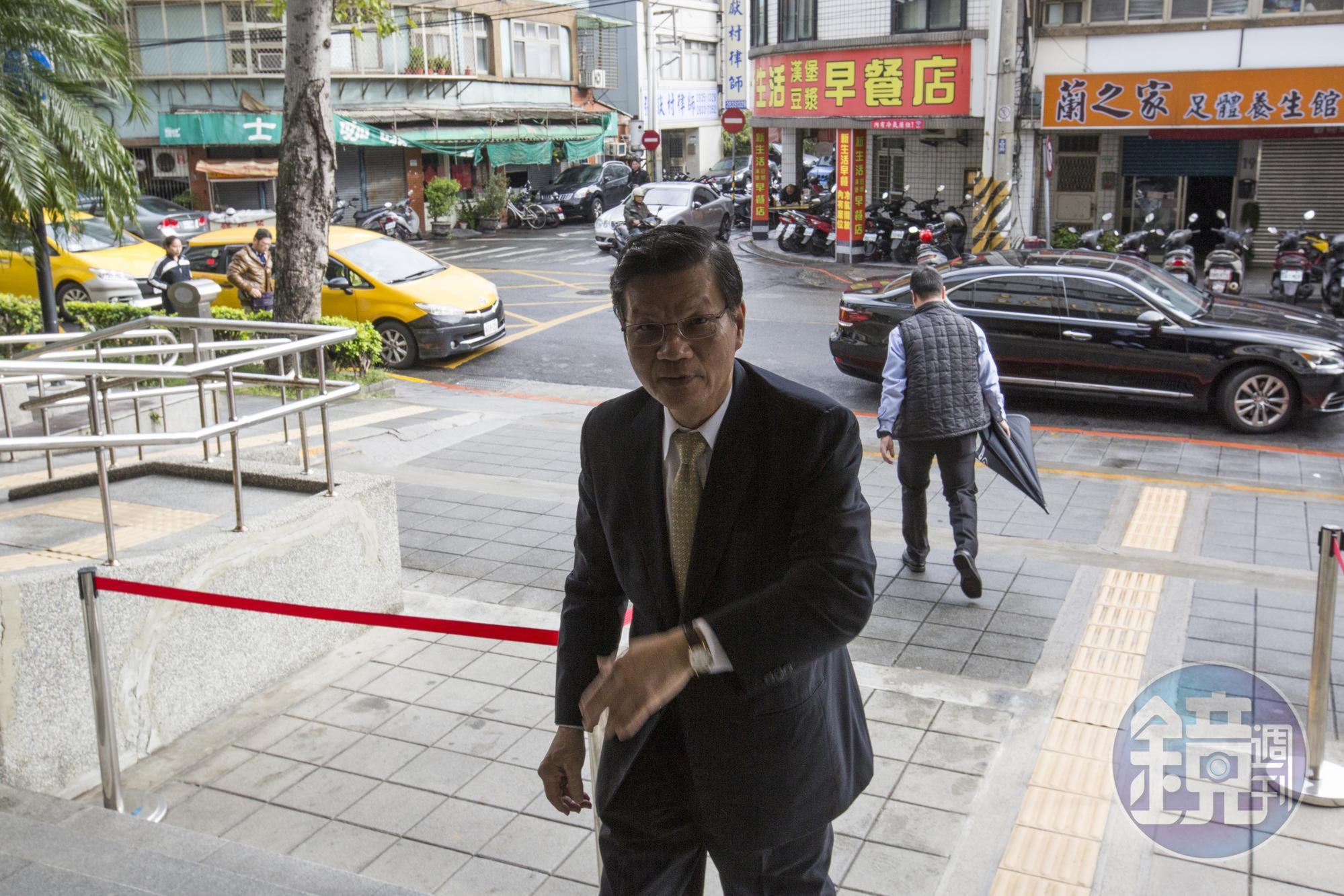 翁啟惠涉入內線交易,他強調仍會持續帶領學生從事研究工作,今獲判無罪。