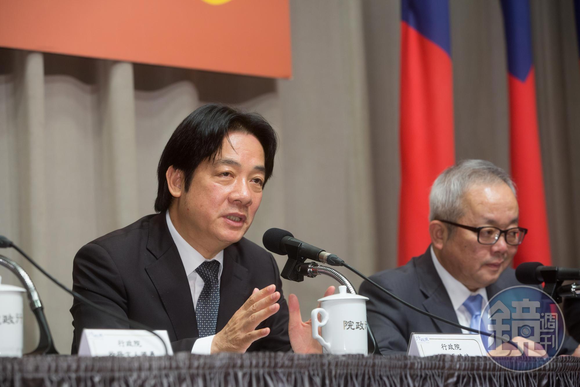 賴清德談到未來動向低調回應，適當時間再向大家說明，並以「列車有人上車就有人下車」暗示即將離去。（資料照片）