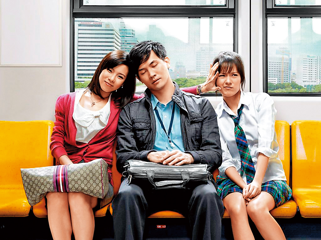 愛情喜劇《下一站，說愛你》描述30歲熟女在大膽追求心儀男性的過程中，所發生一連串搞笑的烏龍事件。（翻攝自wowonew.com）