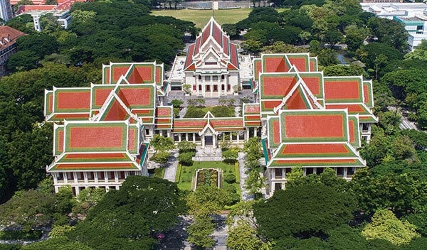泰國朱拉隆功大學位於曼谷暹羅地區是當地最有聲望百年學府。（翻攝自www.chula.ac.th）