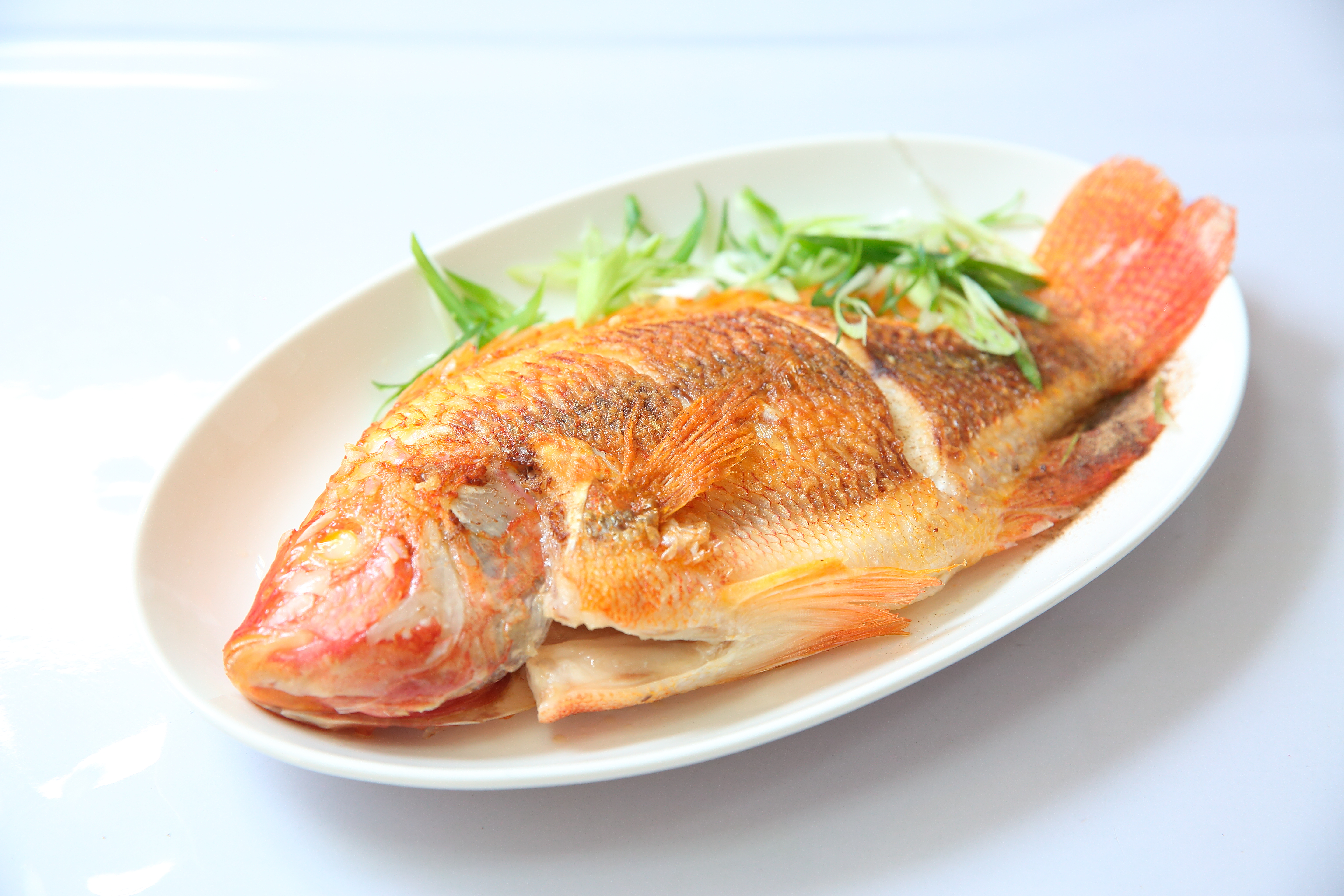 用精準數字煎出來的外脆內嫩海紅鯛。