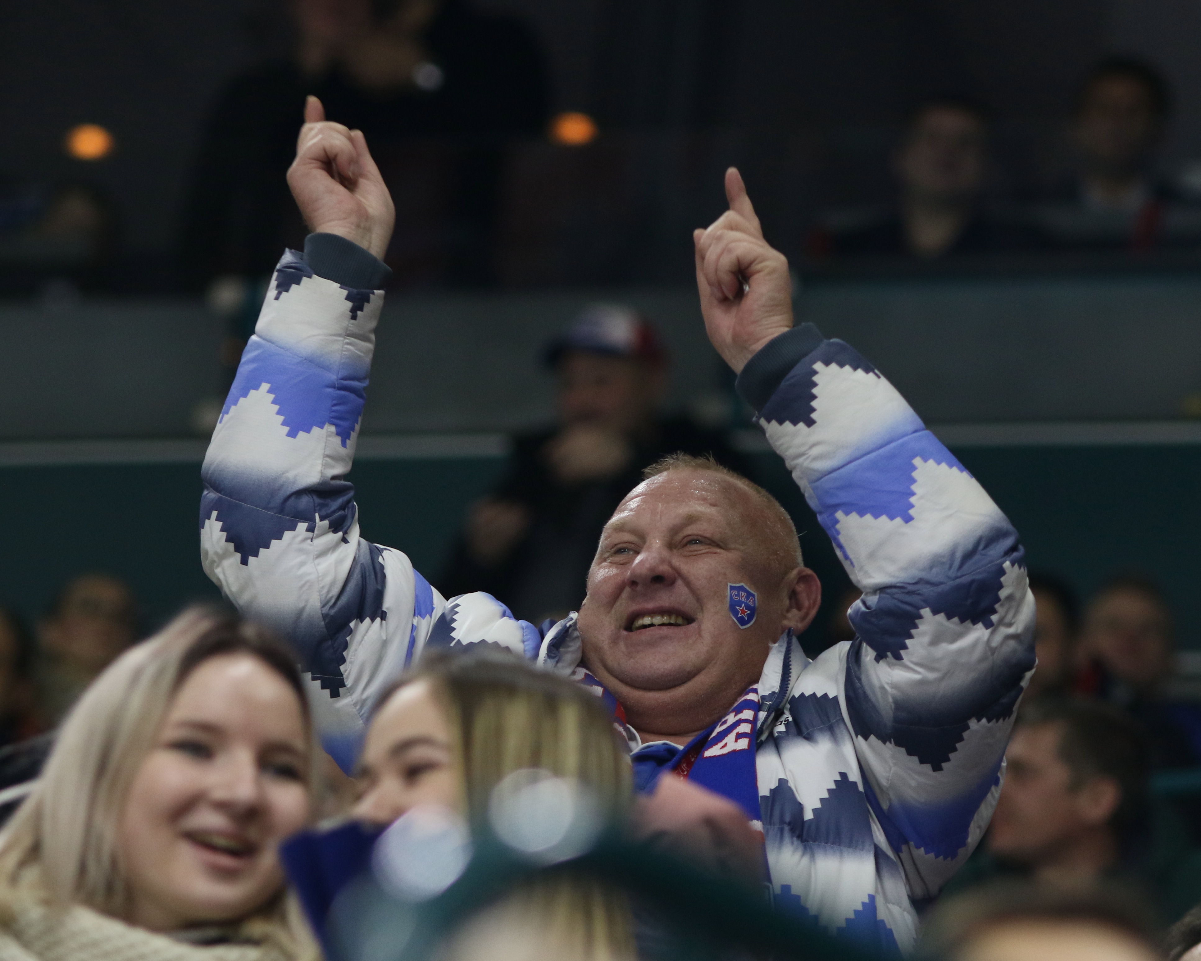 康納曼的研究發現，財富的增加並無助增加快樂的感受。（東方IC）