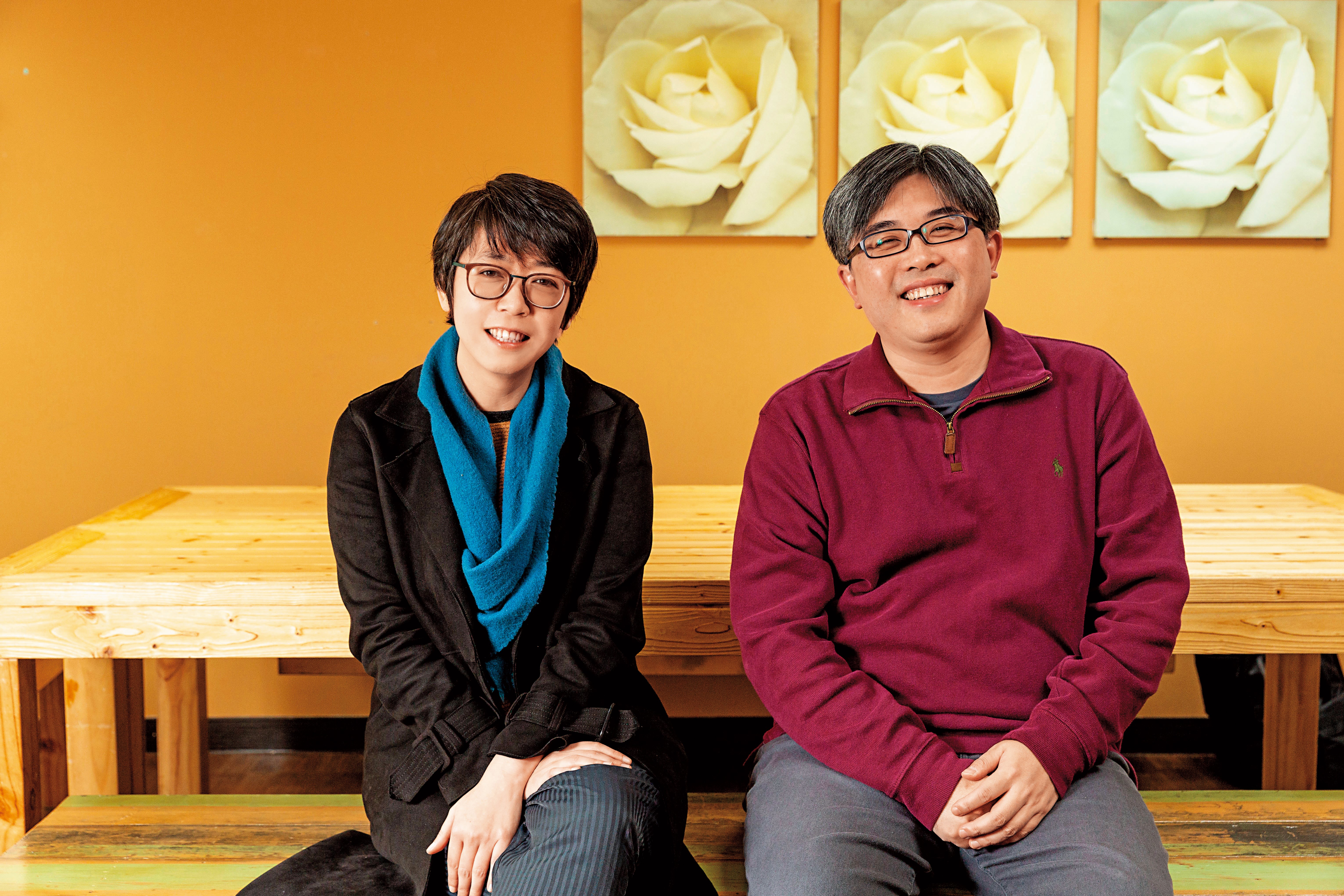 公視節目部經理於蓓華（左）催生新創電影，鼓勵多元類型作品，對陳思宇（右）製作、編劇的《疑霧公堂》感到很驚喜。