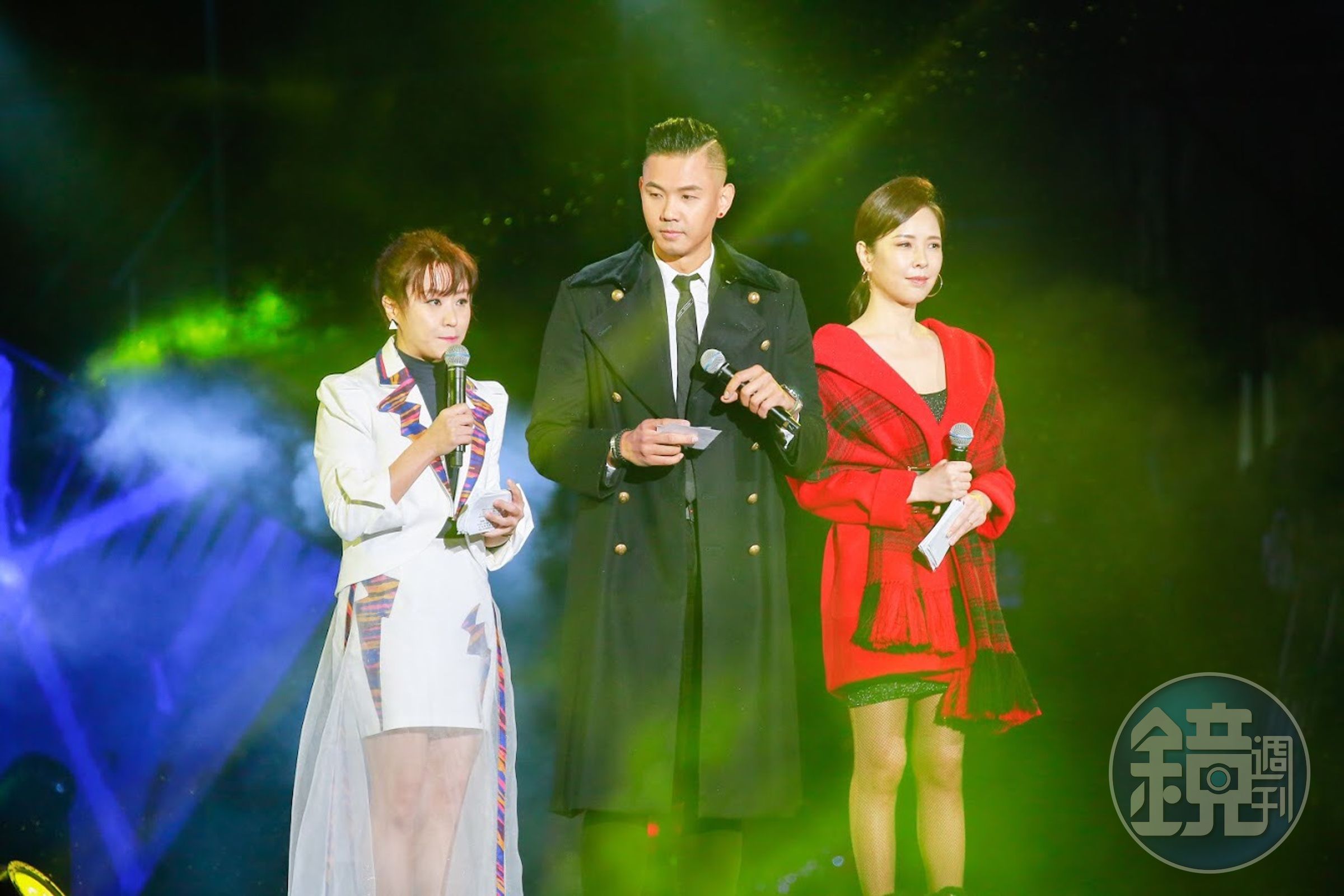 海裕芬（左起）、黑人、天心搭檔主持，組合新鮮。