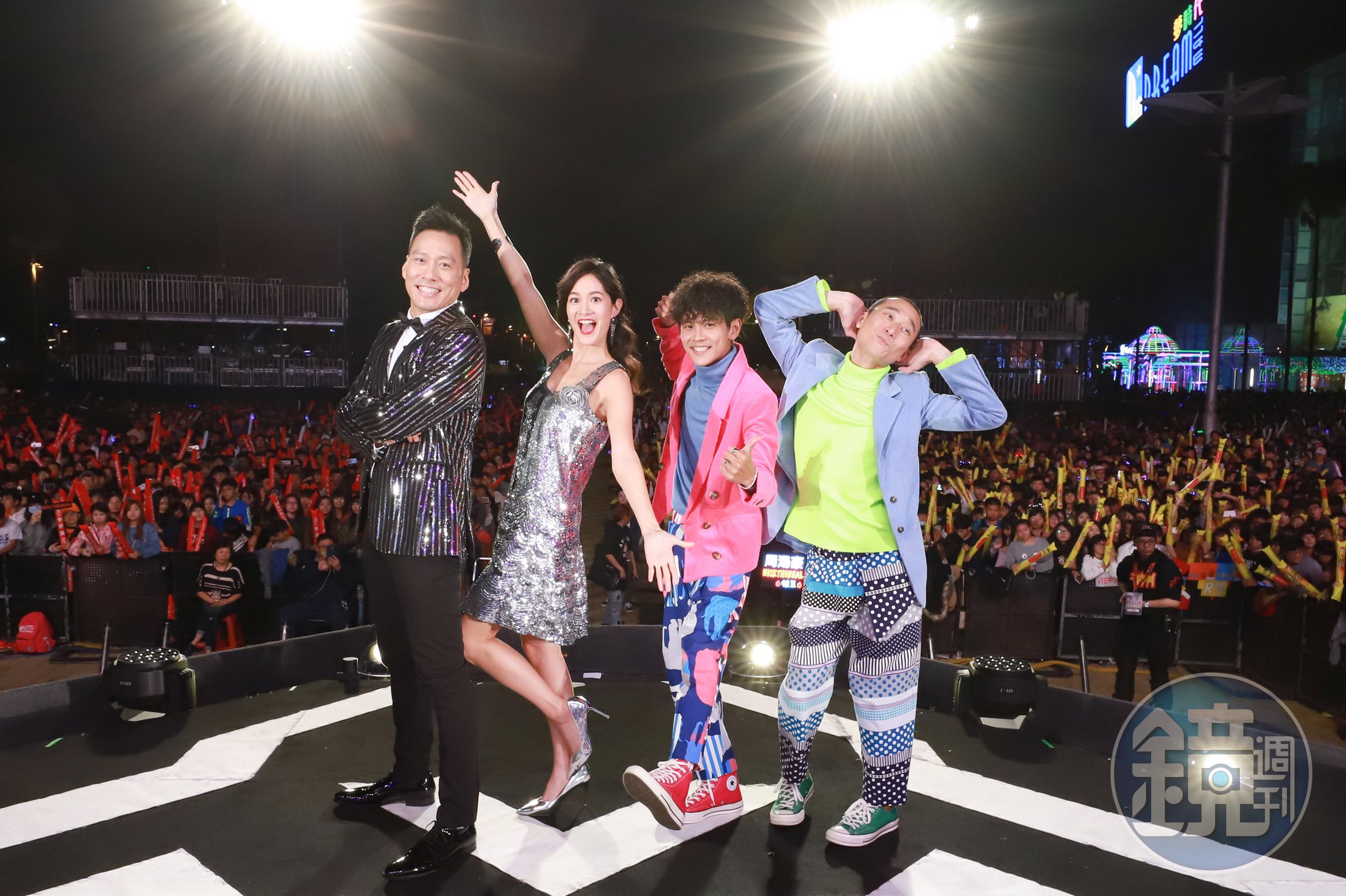 浩角翔起及Janet、艾力克斯共同主持，組合新穎。（民視提供）