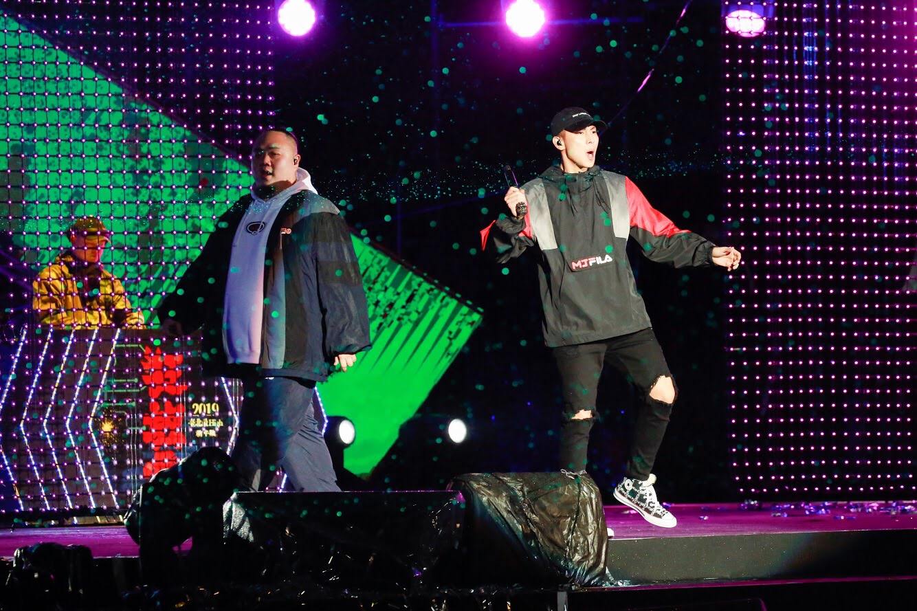 頑童一連唱11首歌，讓粉絲大呼過癮。