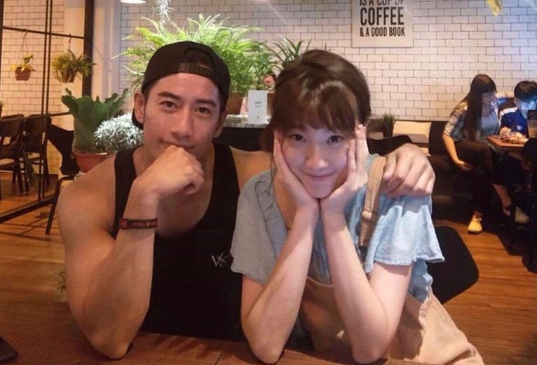 李京恬在社群上傳自己和周孝安的合照，證明曾經交往過。（翻攝自李京恬IG）