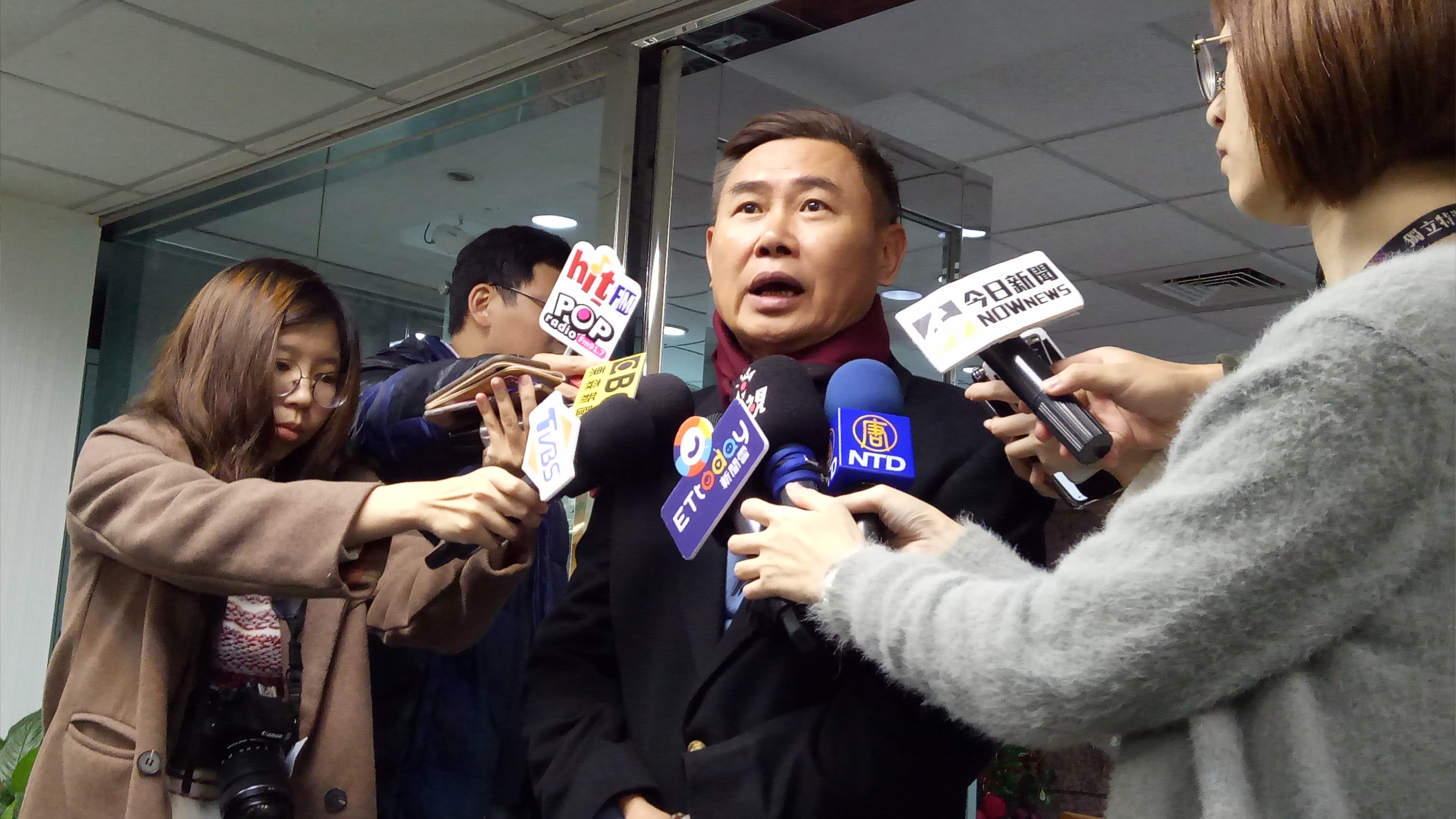 民進黨前副祕書長李俊毅宣布退出台南市立委補選黨內初選。