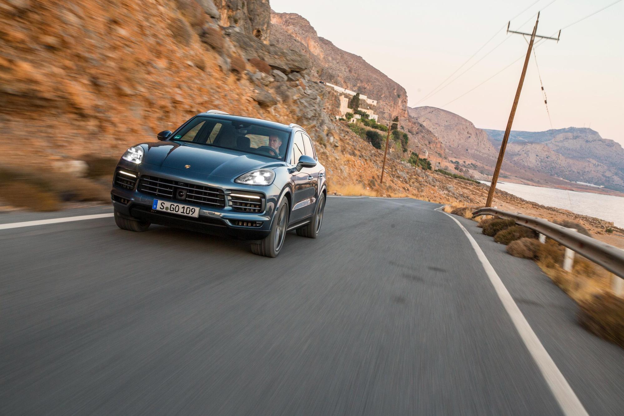 PORSCHE Cayenne
