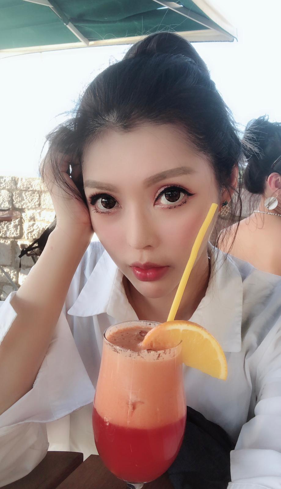 殷琦婚後極少露面和po文,日前一個人去韓國放風旅遊。(伊林娛樂提供)